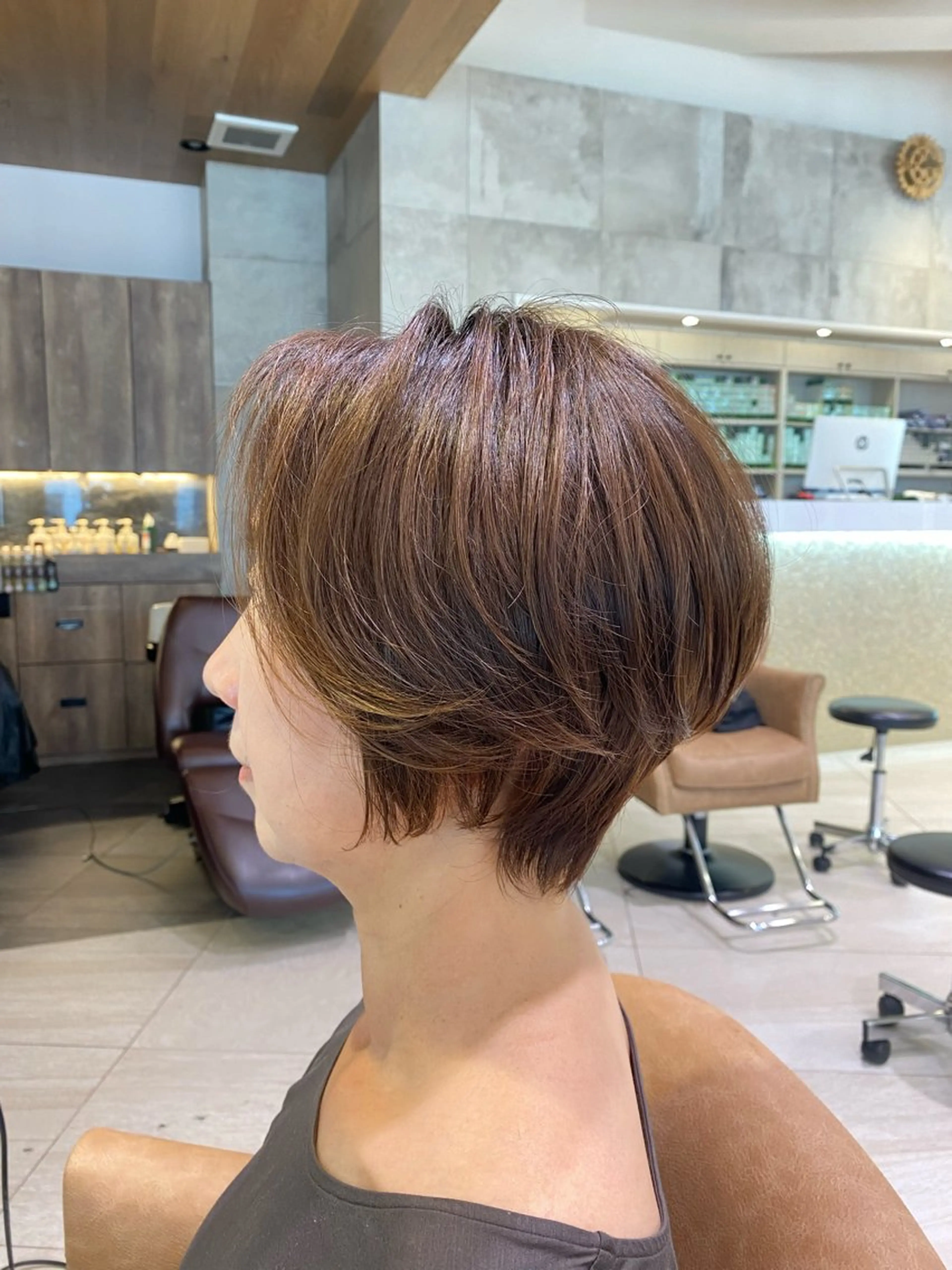 ショート くびれヘア ショートヘア カット ヘアカラー 🌼アユム/レイヤー ハッシュカット🌼のヘアスタイル