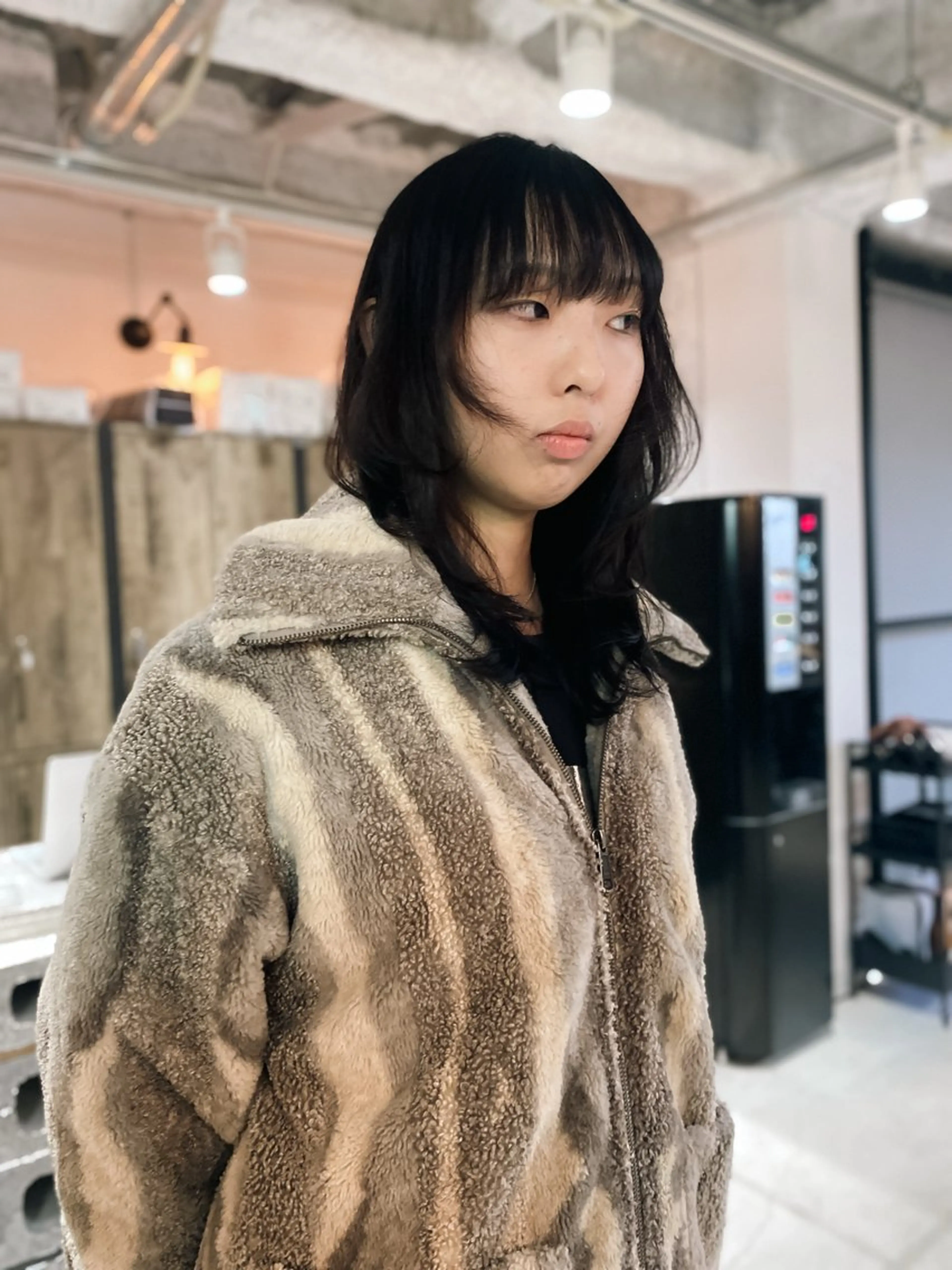 セミロング KOOKI スティードトーキョーのヘアスタイル