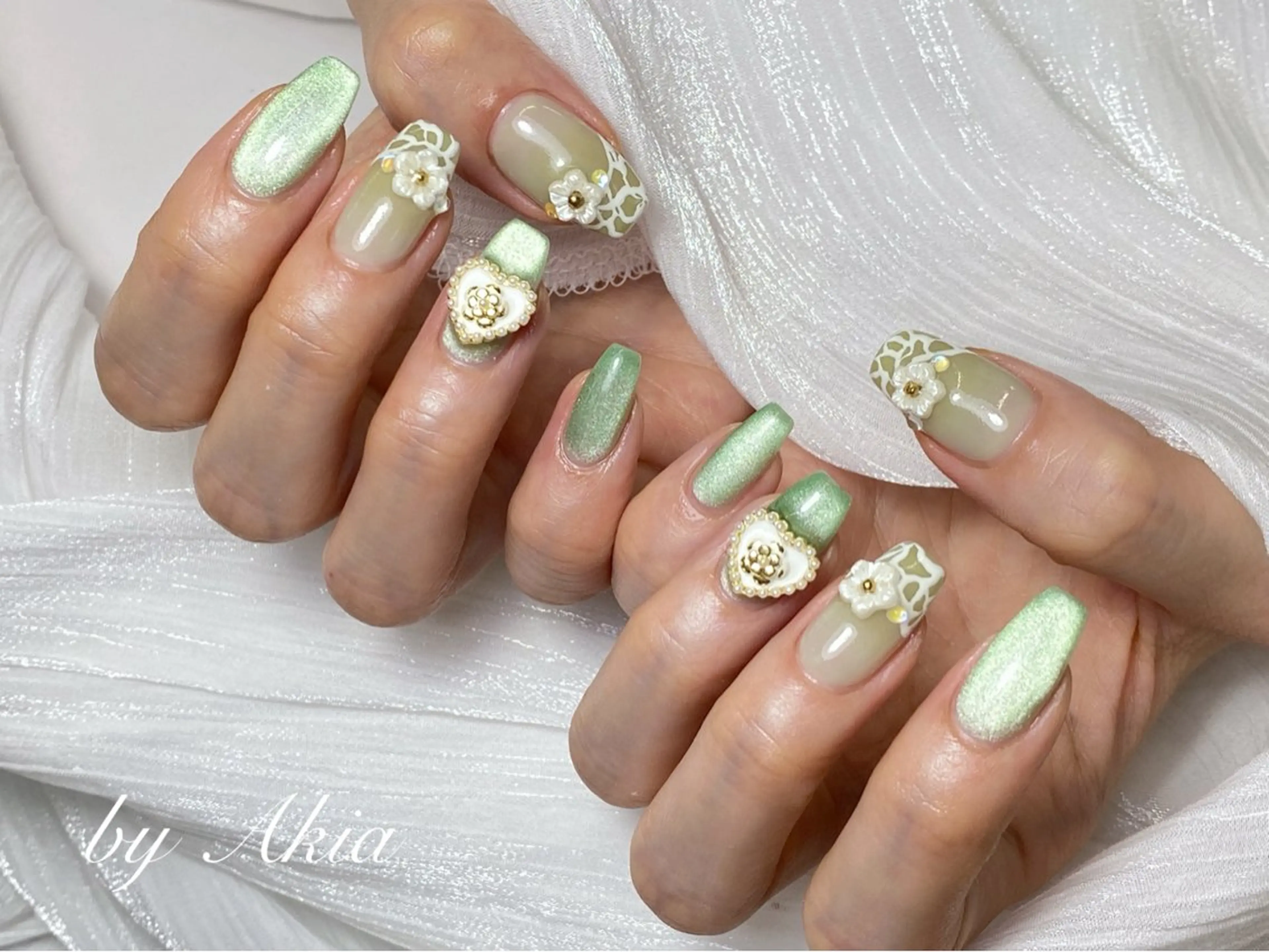 ネイル ハンドネイル ハンドケア 閨匠ビューティサロン 新橋店のネイルデザイン