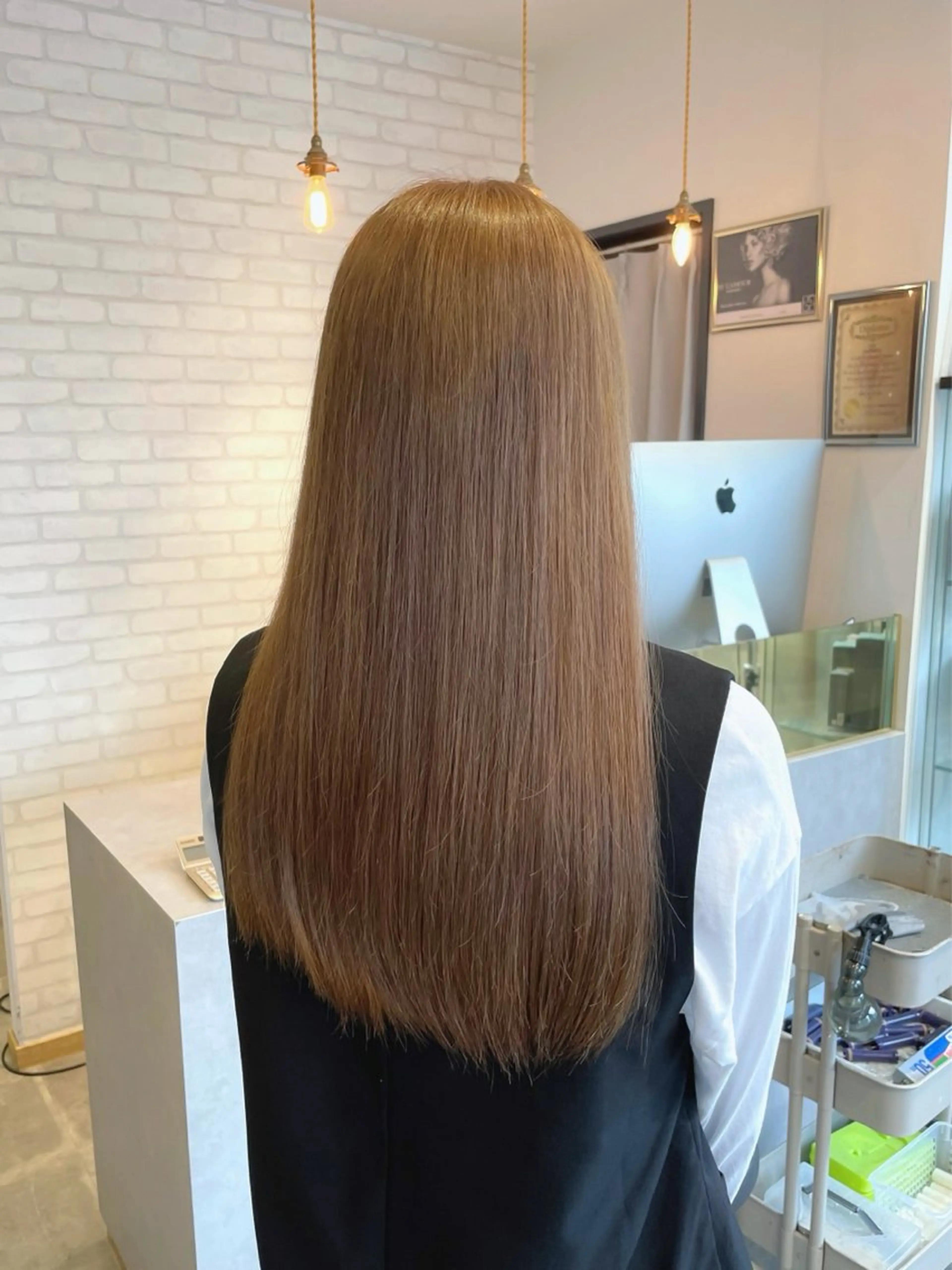 ロング カラー カット ヘアカラー トリートメント 西村 れいのヘアスタイル