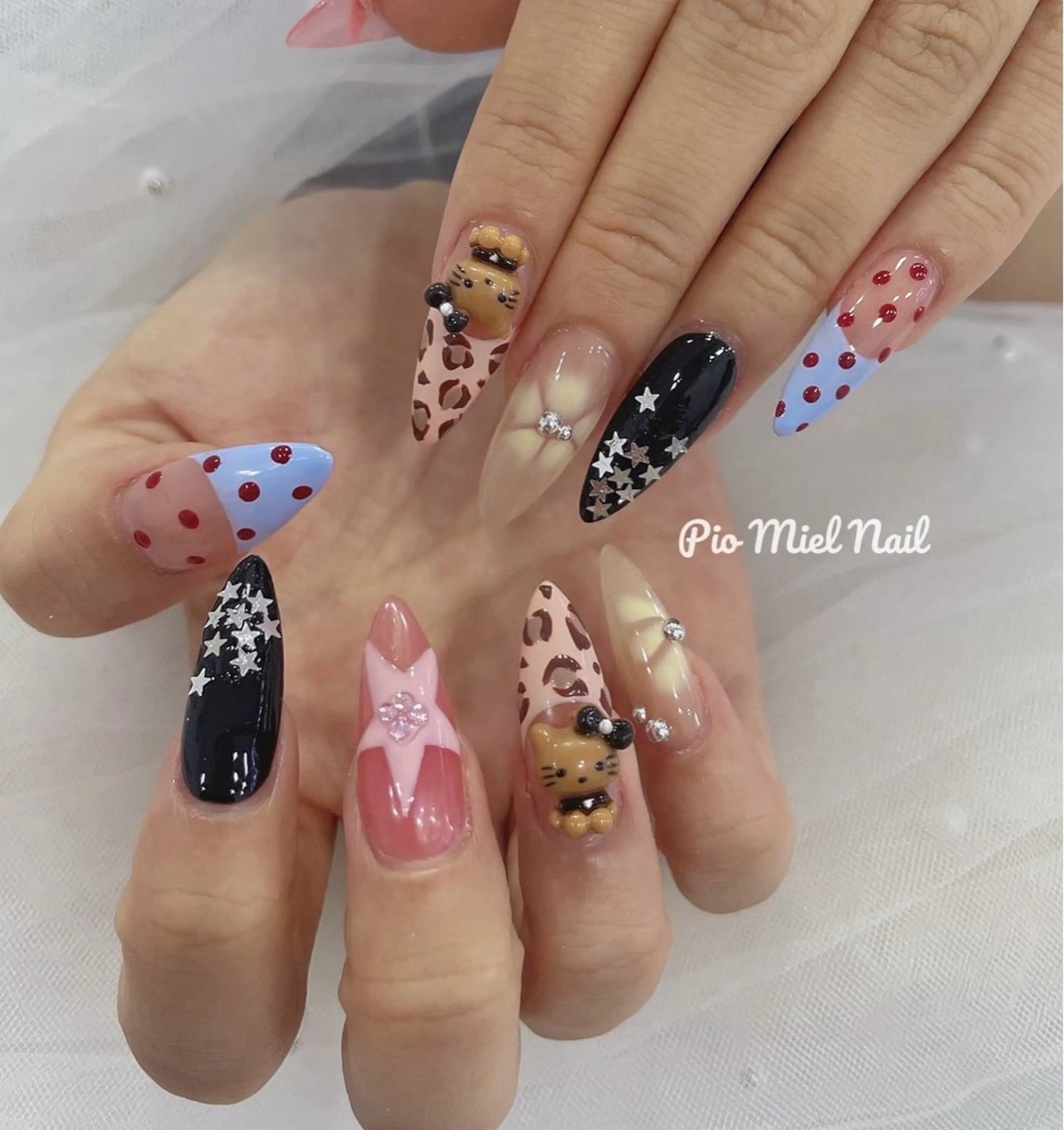ネイル Pio Mielのネイルデザイン