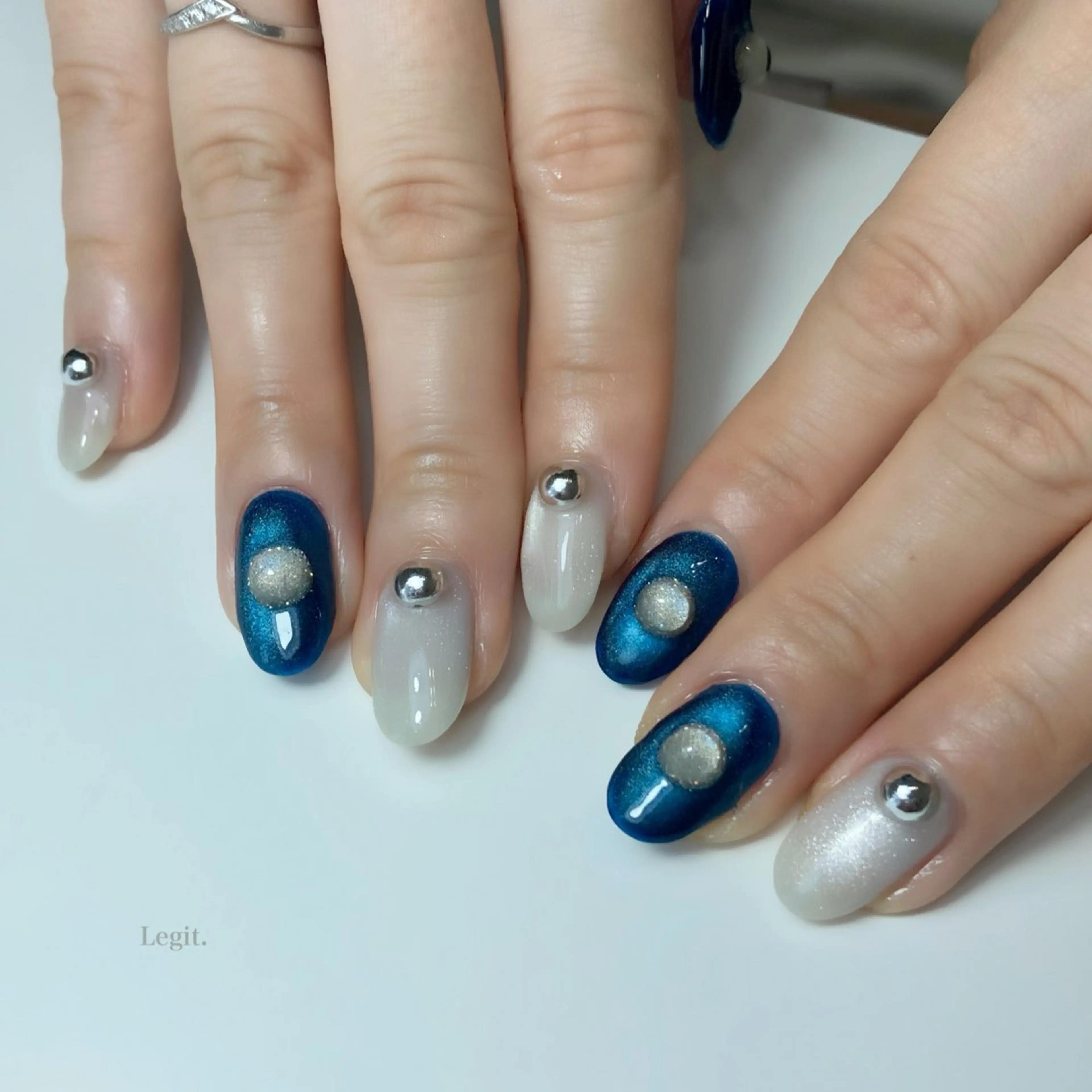 ネイル Legit nail salonのネイルデザイン