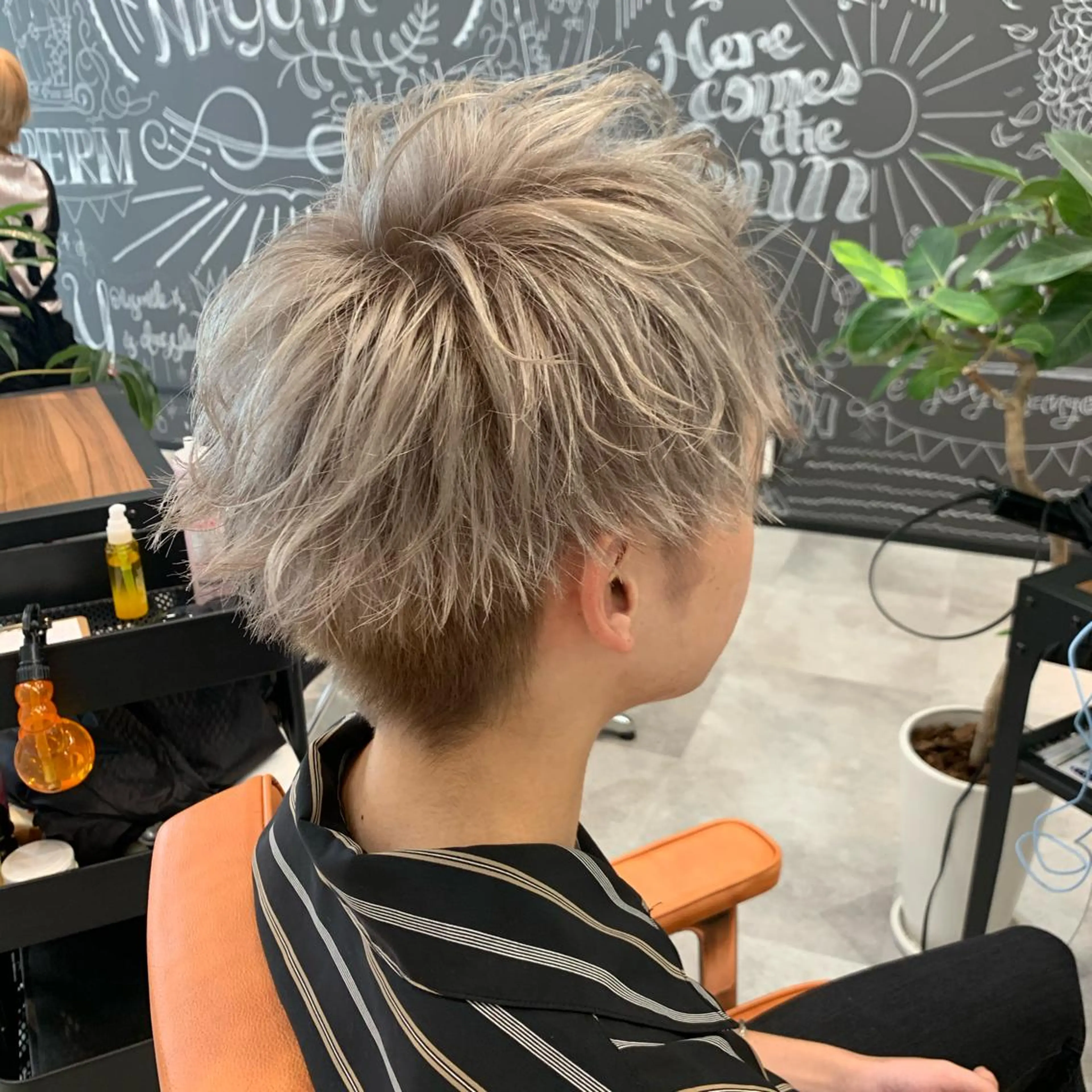 ショート カラー メンズ マツオカ マコのヘアスタイル