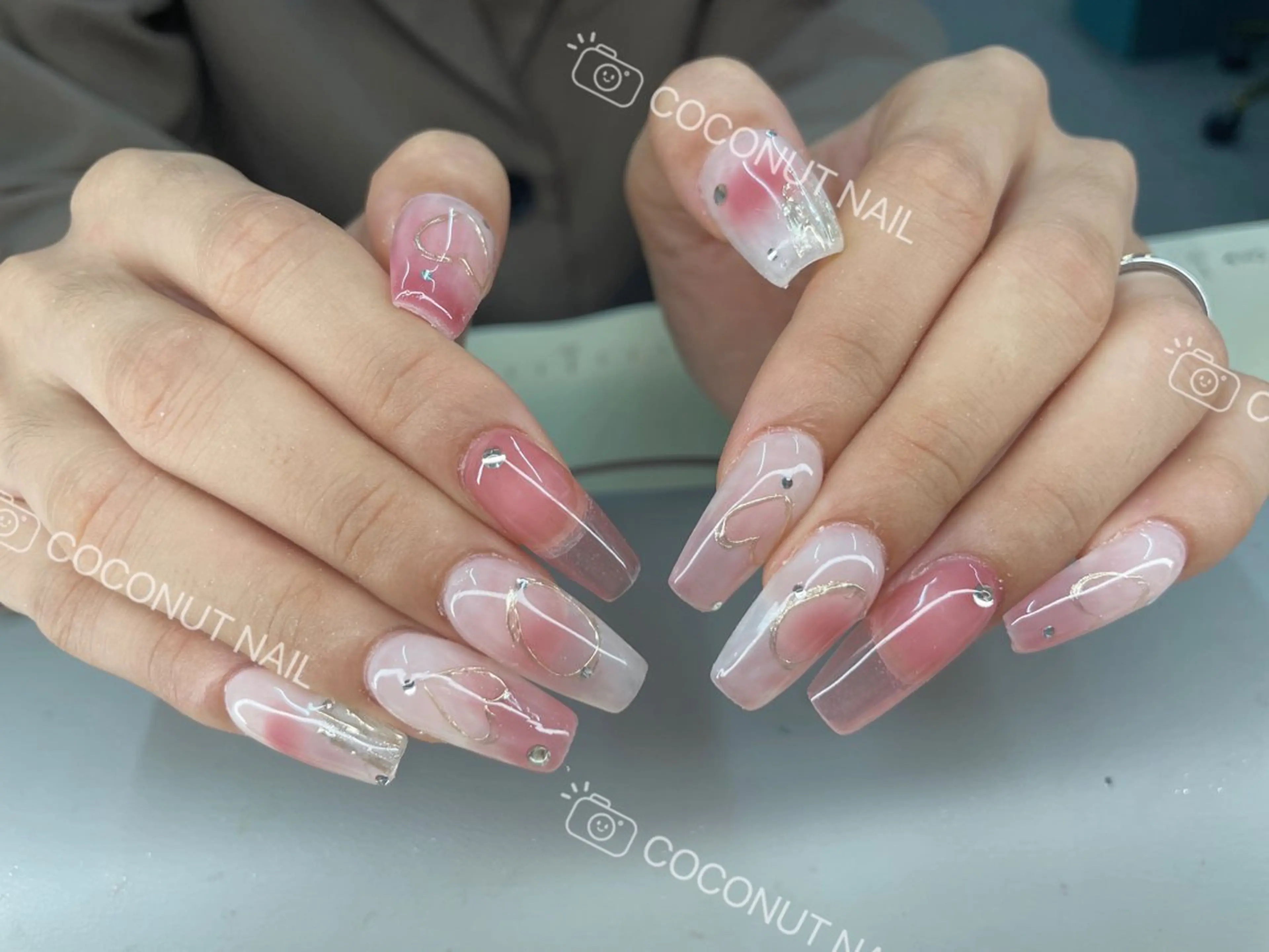 ネイル ハンドネイル 神田 ココナッツのネイルデザイン