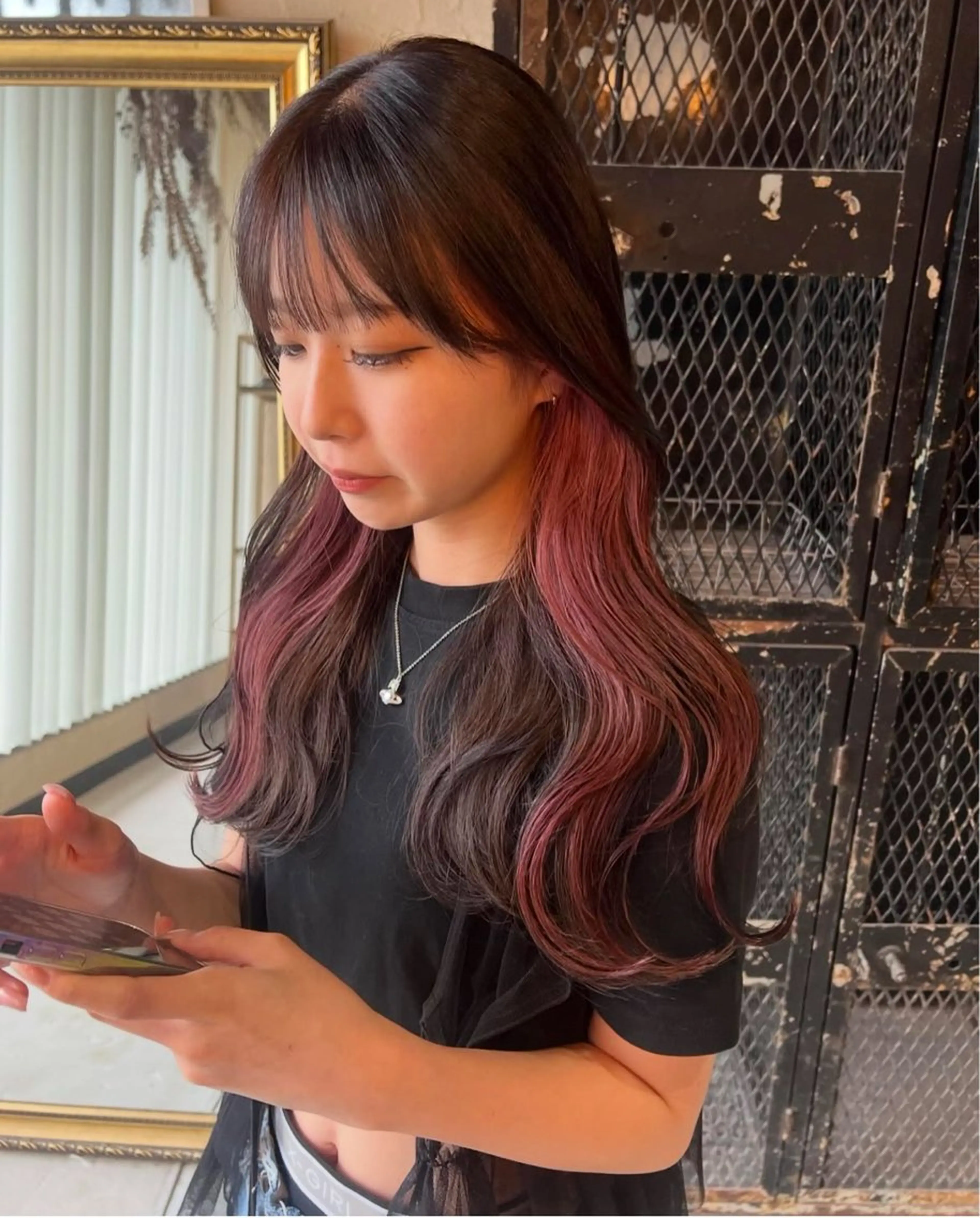 カラー イヤリングカラー ヘアカラー BOOBEE所属・植吉 琉月のヘアスタイル