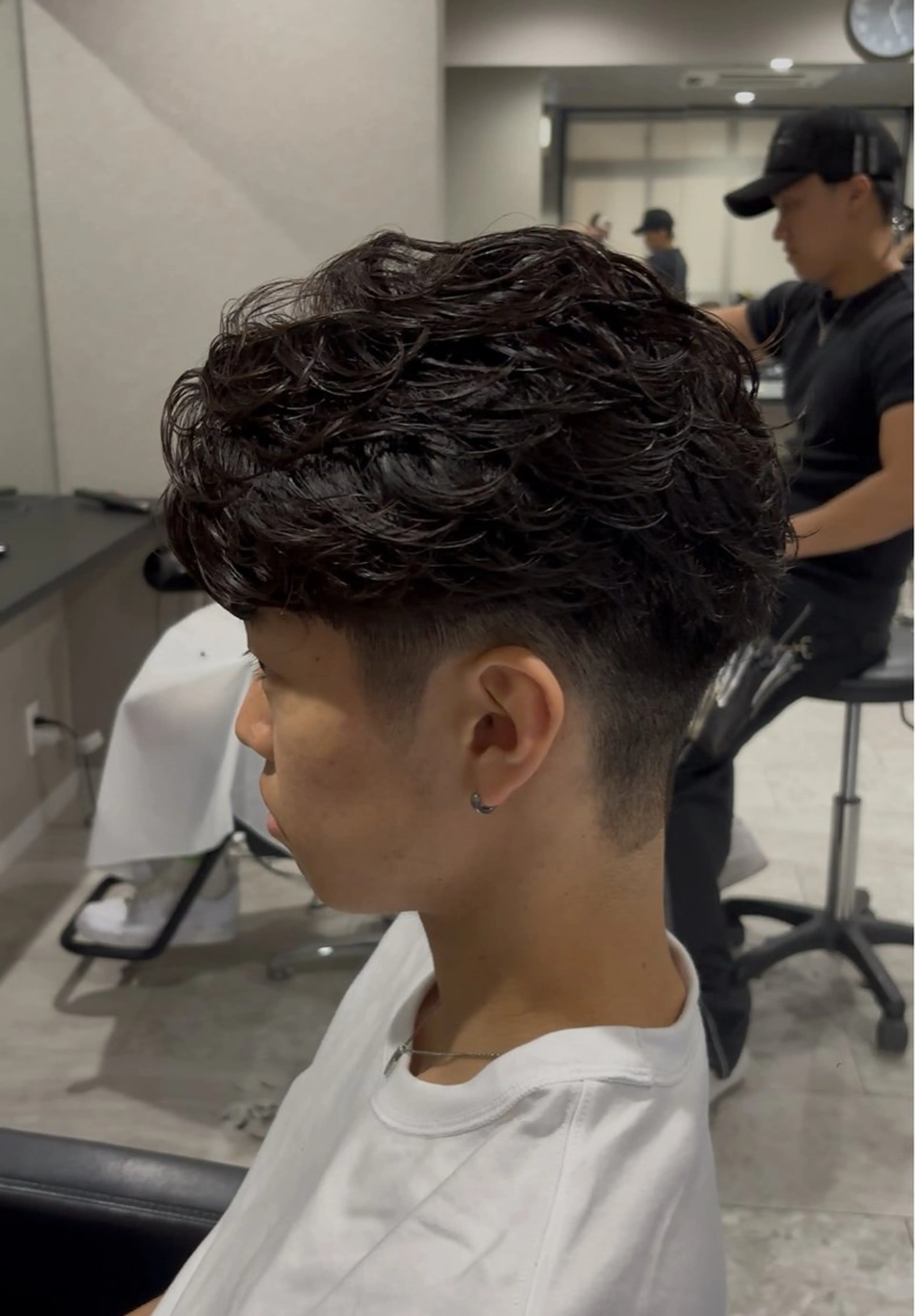 パーマ メンズ 西村 杏のヘアスタイル