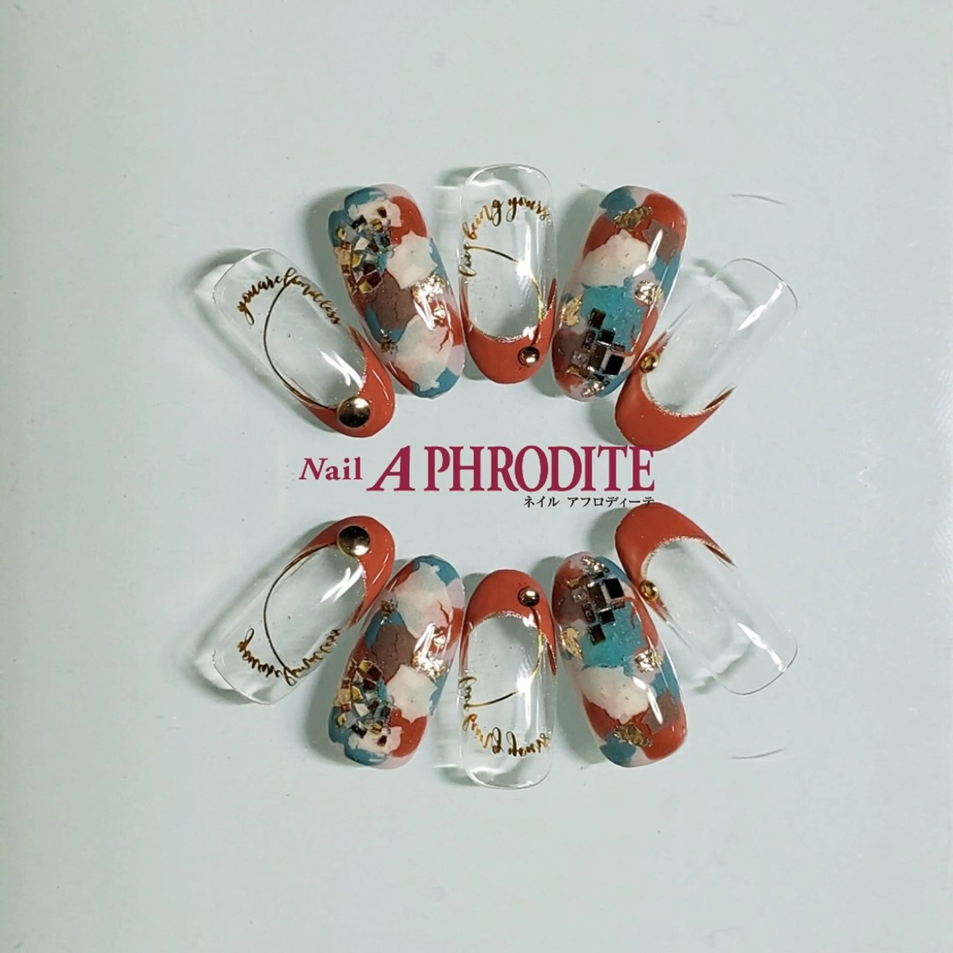 ネイル ジェルネイル ニュアンスネイル スカルプネイル ソフトジェル ネイルチップ ハンドネイル Nail Aphroditeのネイルデザイン