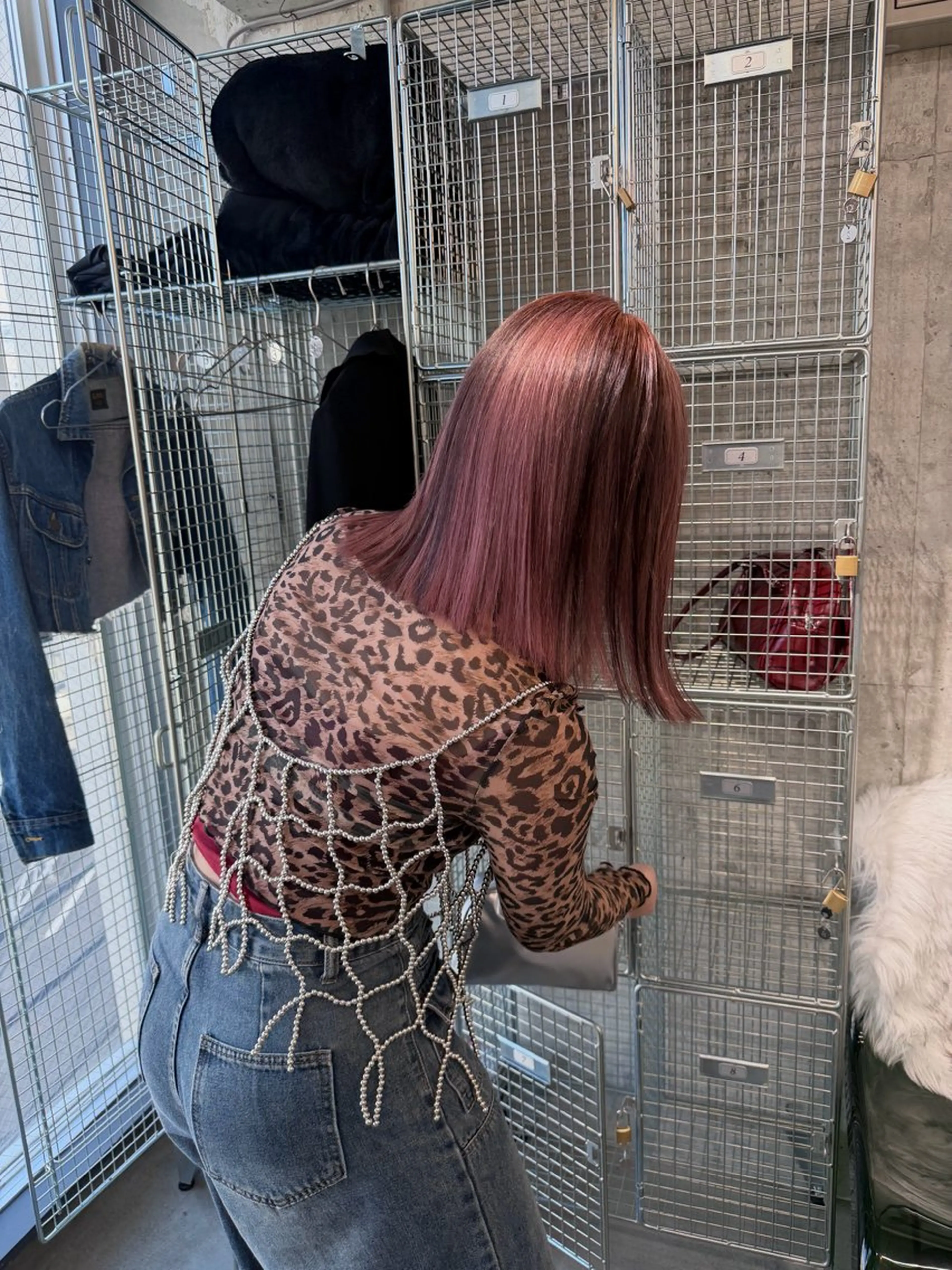 ミディアム カラー ヘアアレンジ デザインカラー ラベンダーカラー ピンクカラー ピンクラベンダー カット ヘアカラー トリートメント 艶ハイトーン/ヘア アレンジAYAKAのヘアスタイル