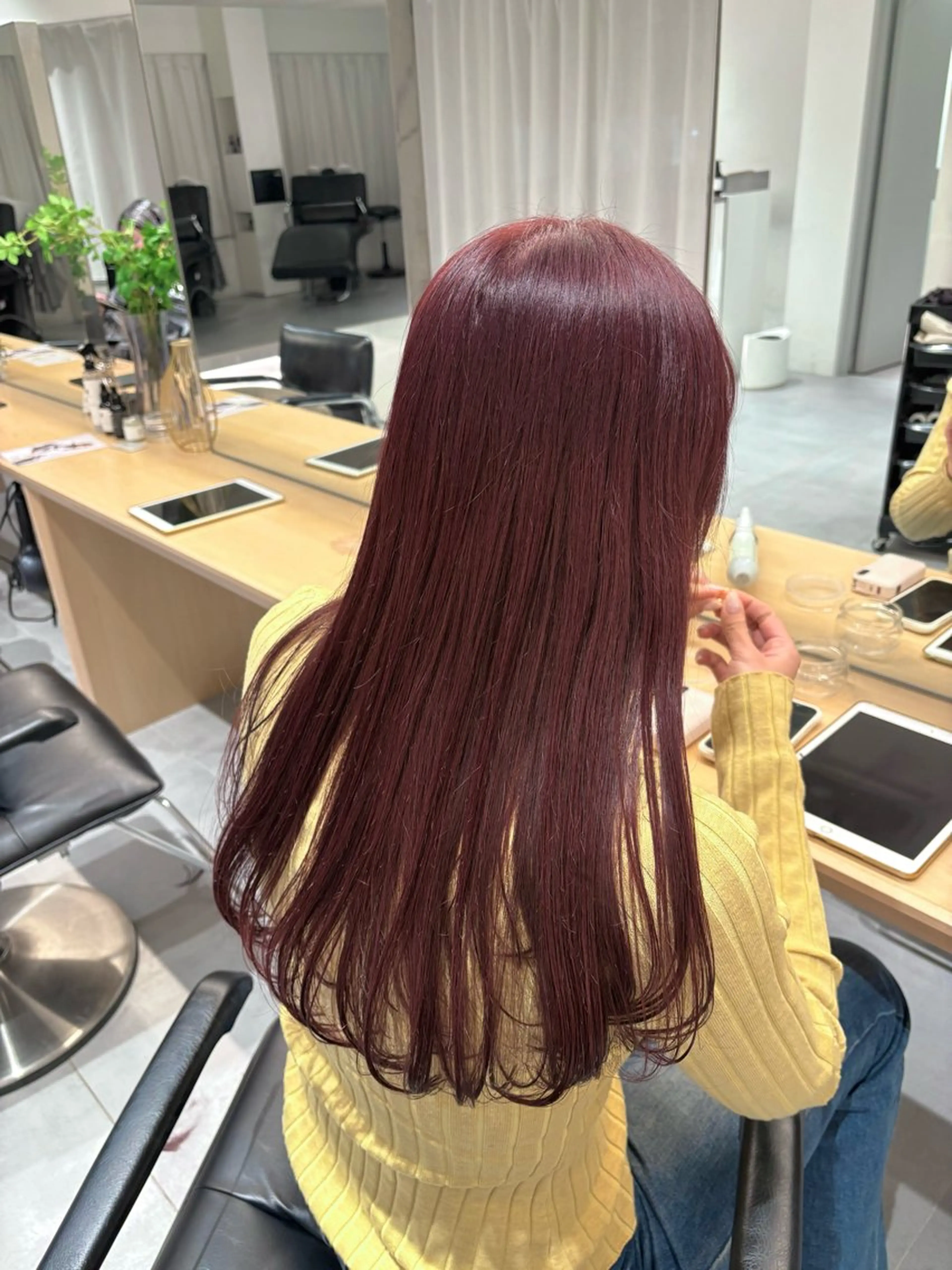 ロング ヘアカラー 🪞透明感カラー / yuu🪞のヘアスタイル