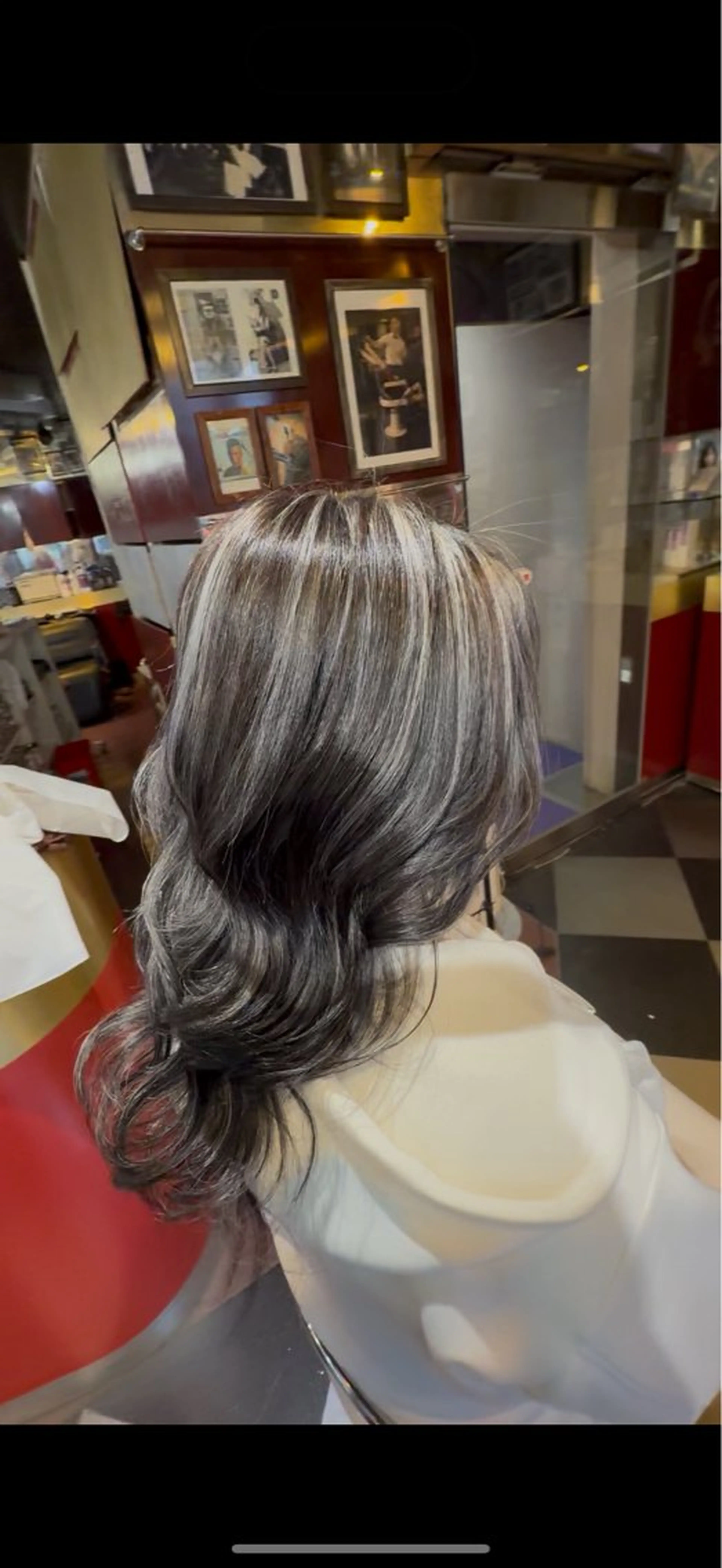 ミディアム ヘアカラー ハイライトエクステ 横浜CHIRIのヘアスタイル