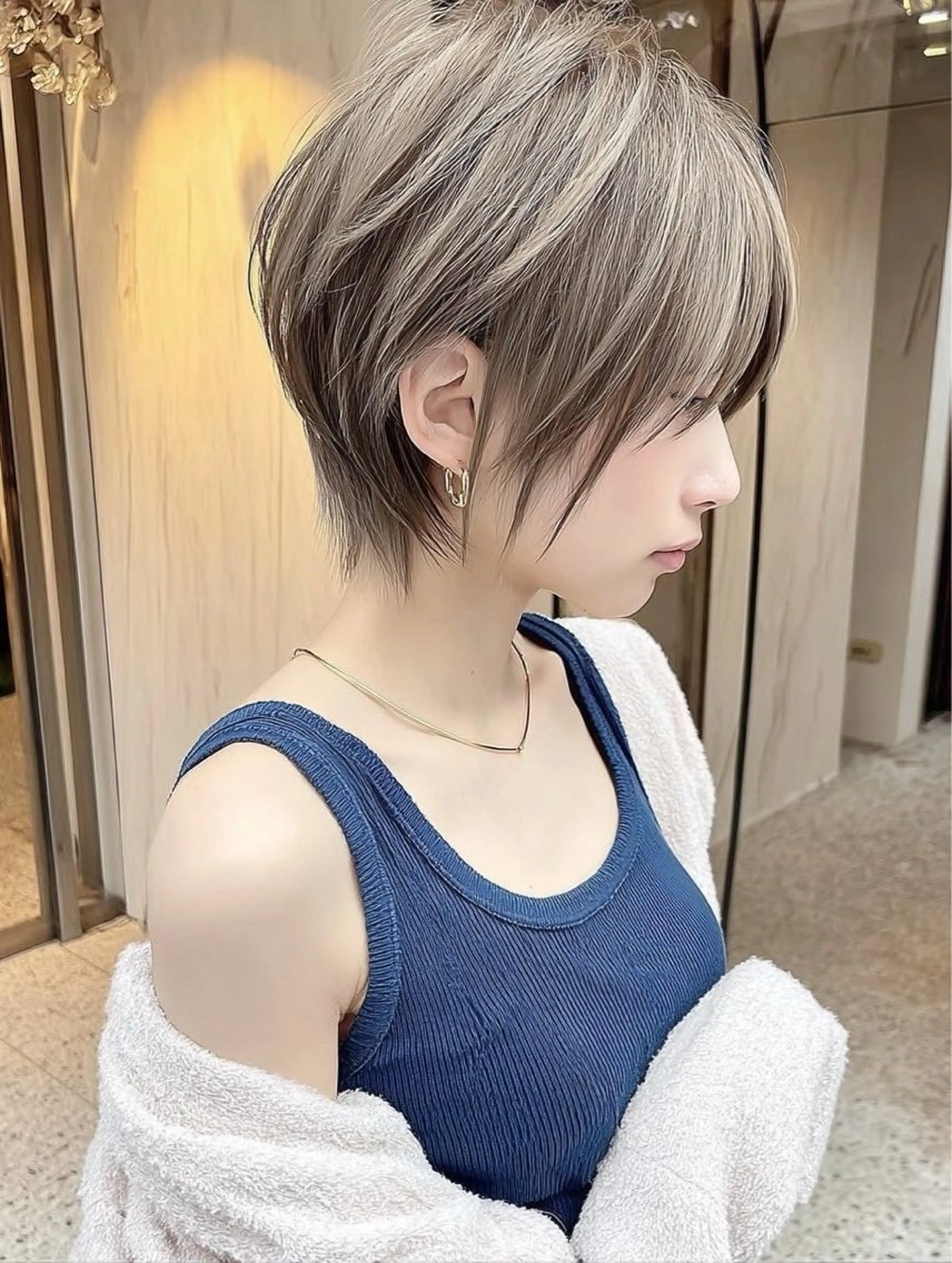 ショート カラー 太田 美津子のヘアスタイル
