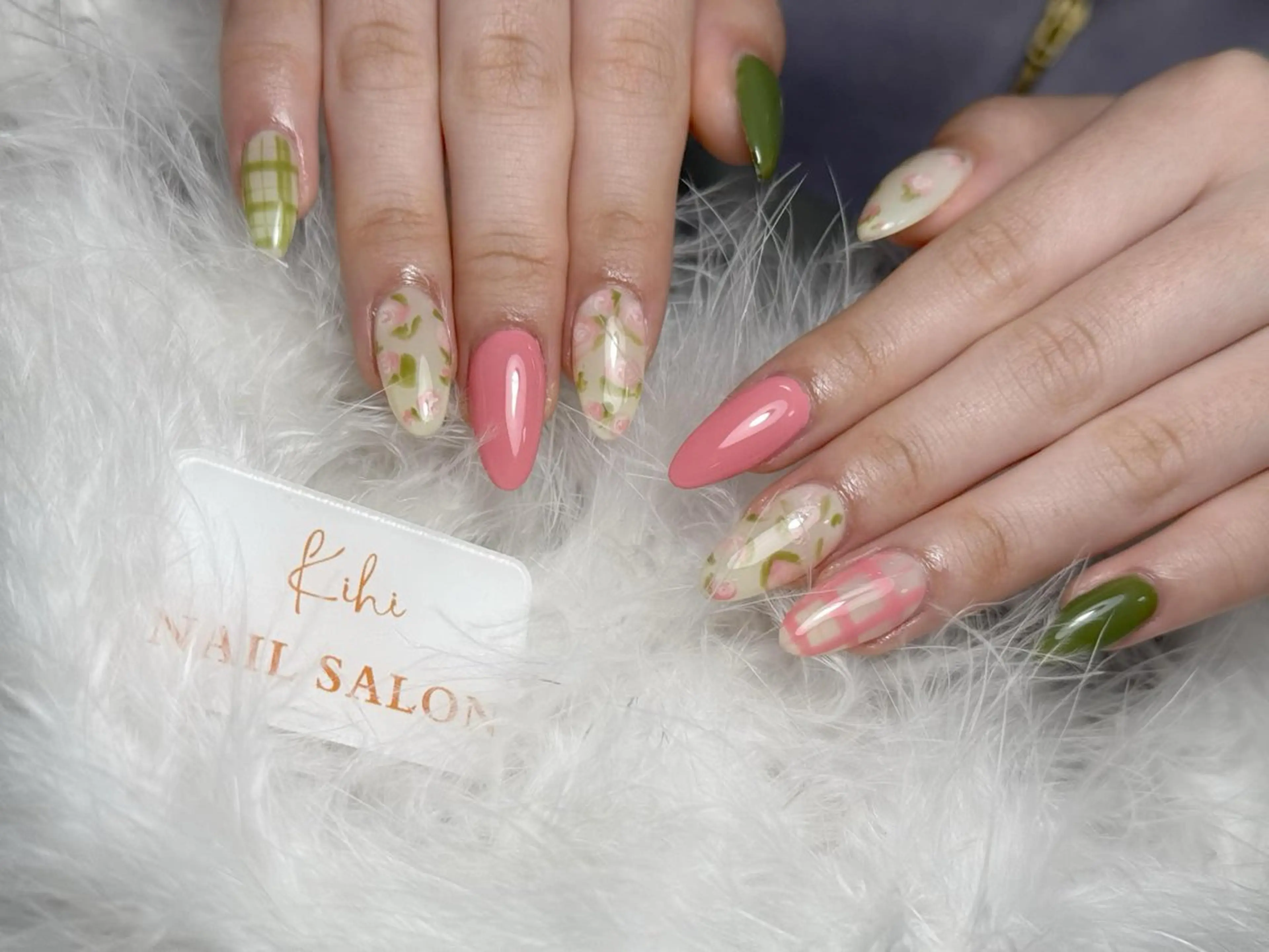 ネイル アートネイル フレンチネイル ジェルネイル グラデーション 韓国ネイル ハンドネイル 💕鈴木ユリ パラジェル/オフ無料のネイルデザイン