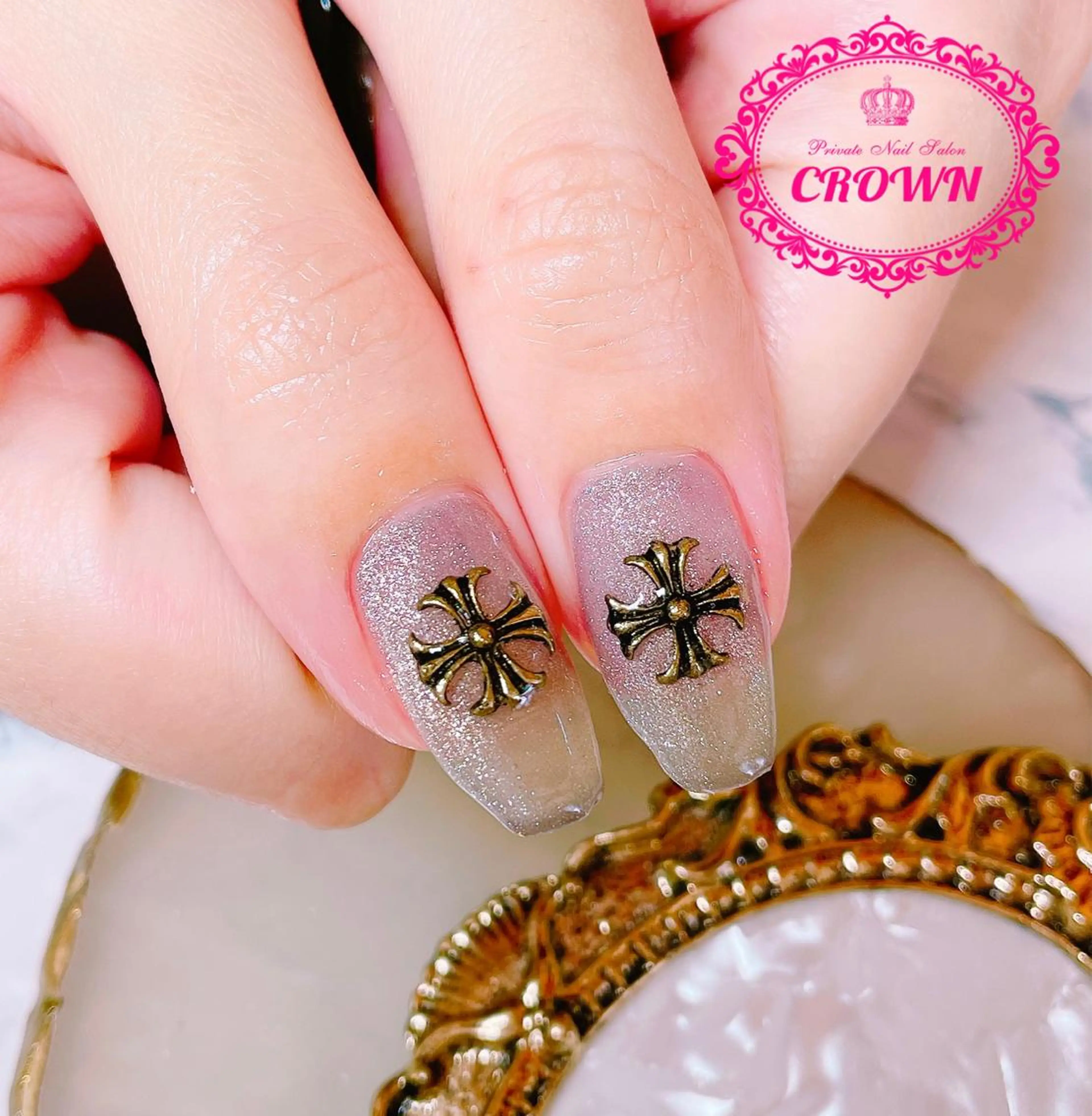 ネイル CROWN プライベートサロンのネイルデザイン