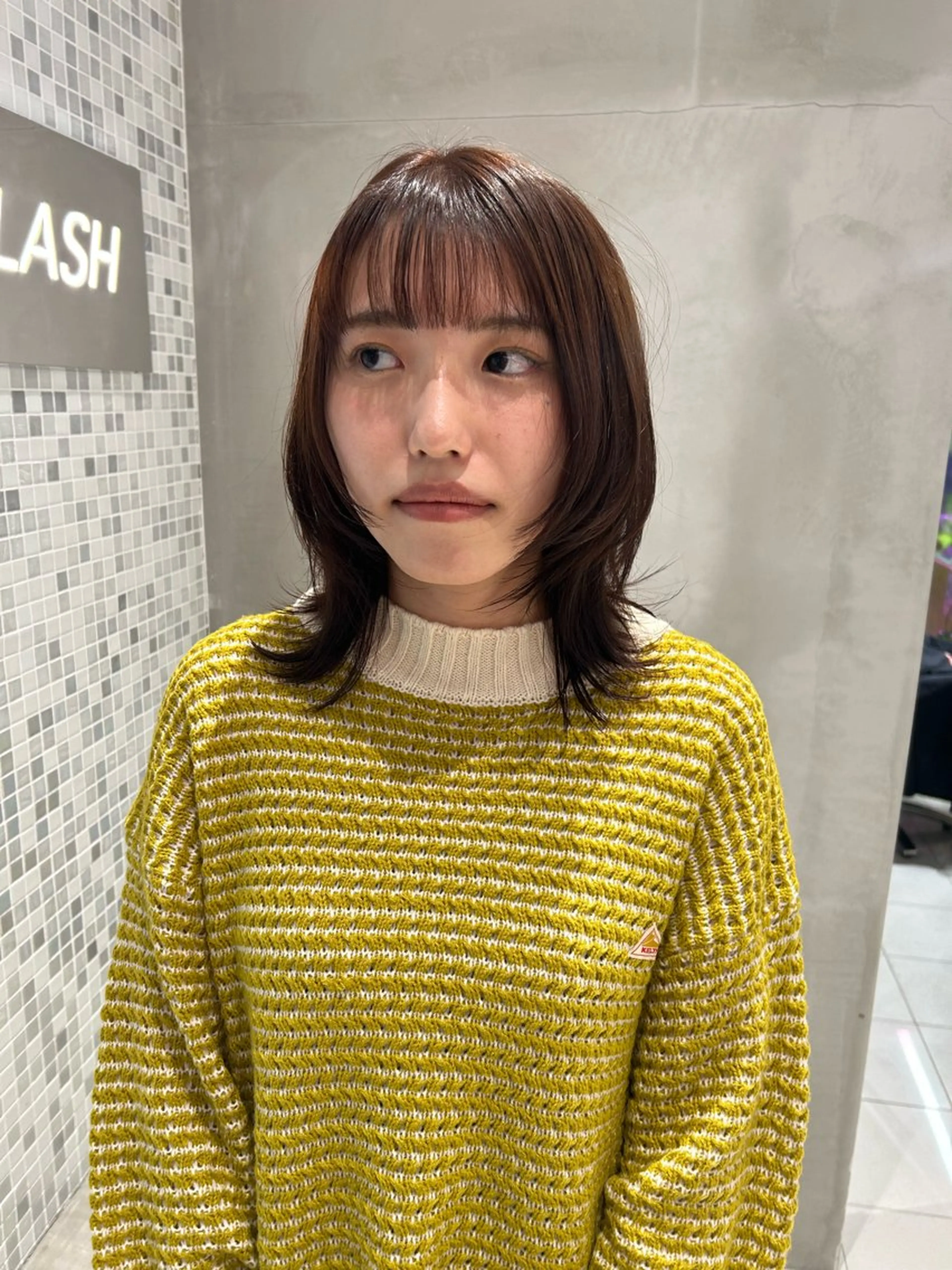 ミディアム カラー ベージュカラー オレンジ オレンジベージュ ウルフカット カット ヘアカラー トリートメント 透明感カラー🫧 nanohaのヘアスタイル