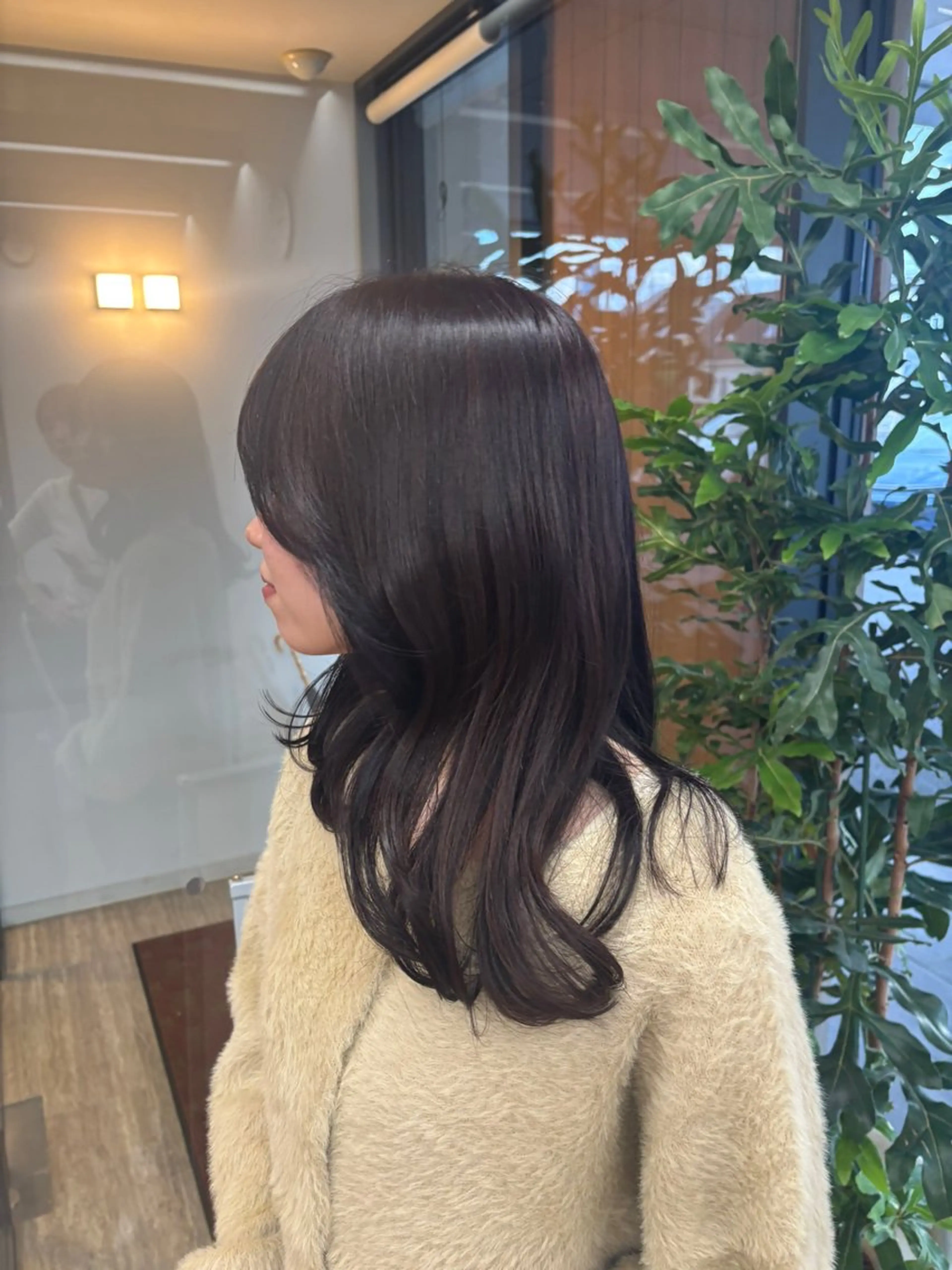 ロング カラー 新田 咲弥のヘアスタイル
