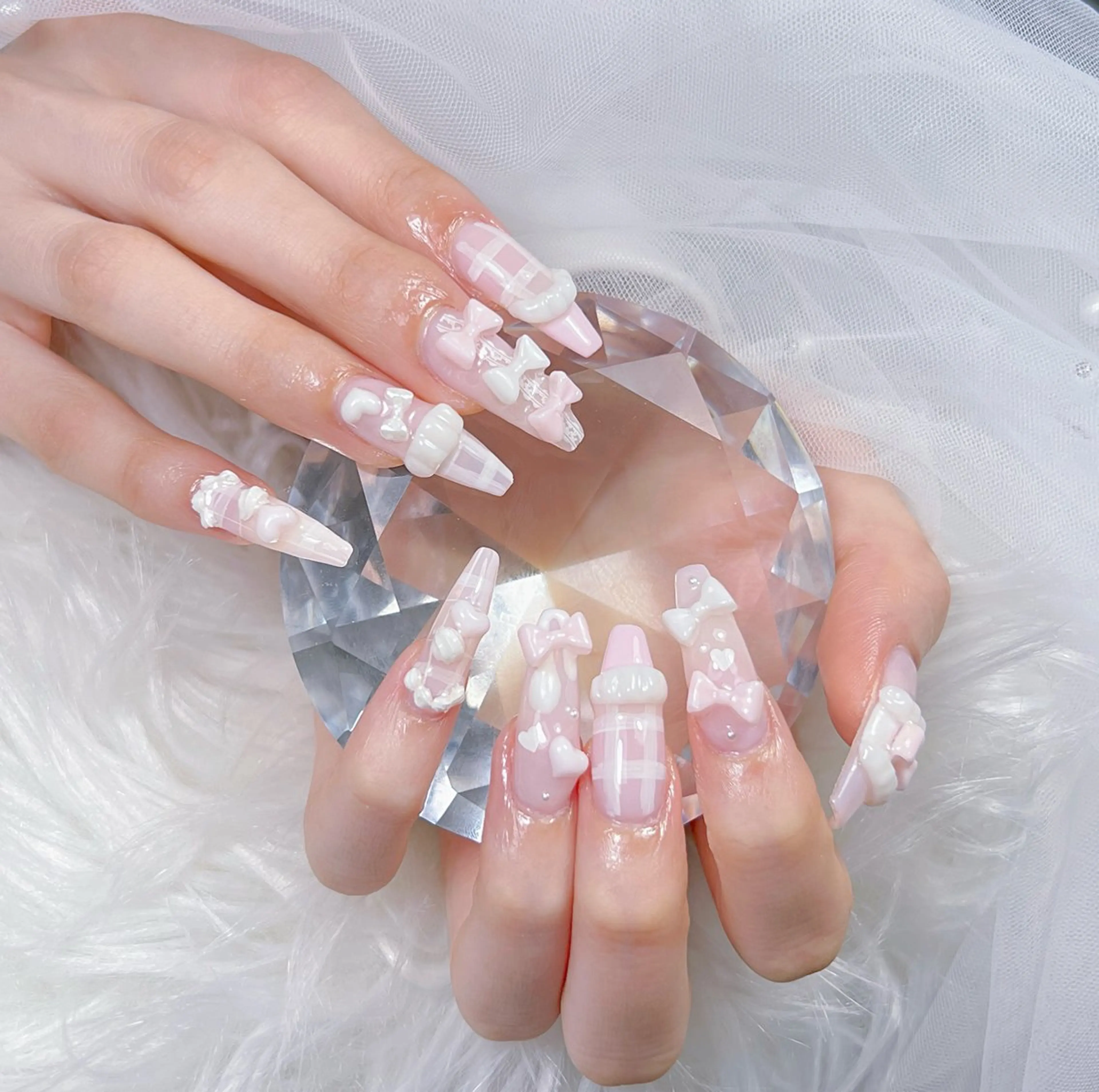 ネイル アートネイル オーロラネイル チークネイル 長さ出し フットネイル ハンドネイル フットネイル ハンドケア Noiranail_ studio川越西口のネイルデザイン