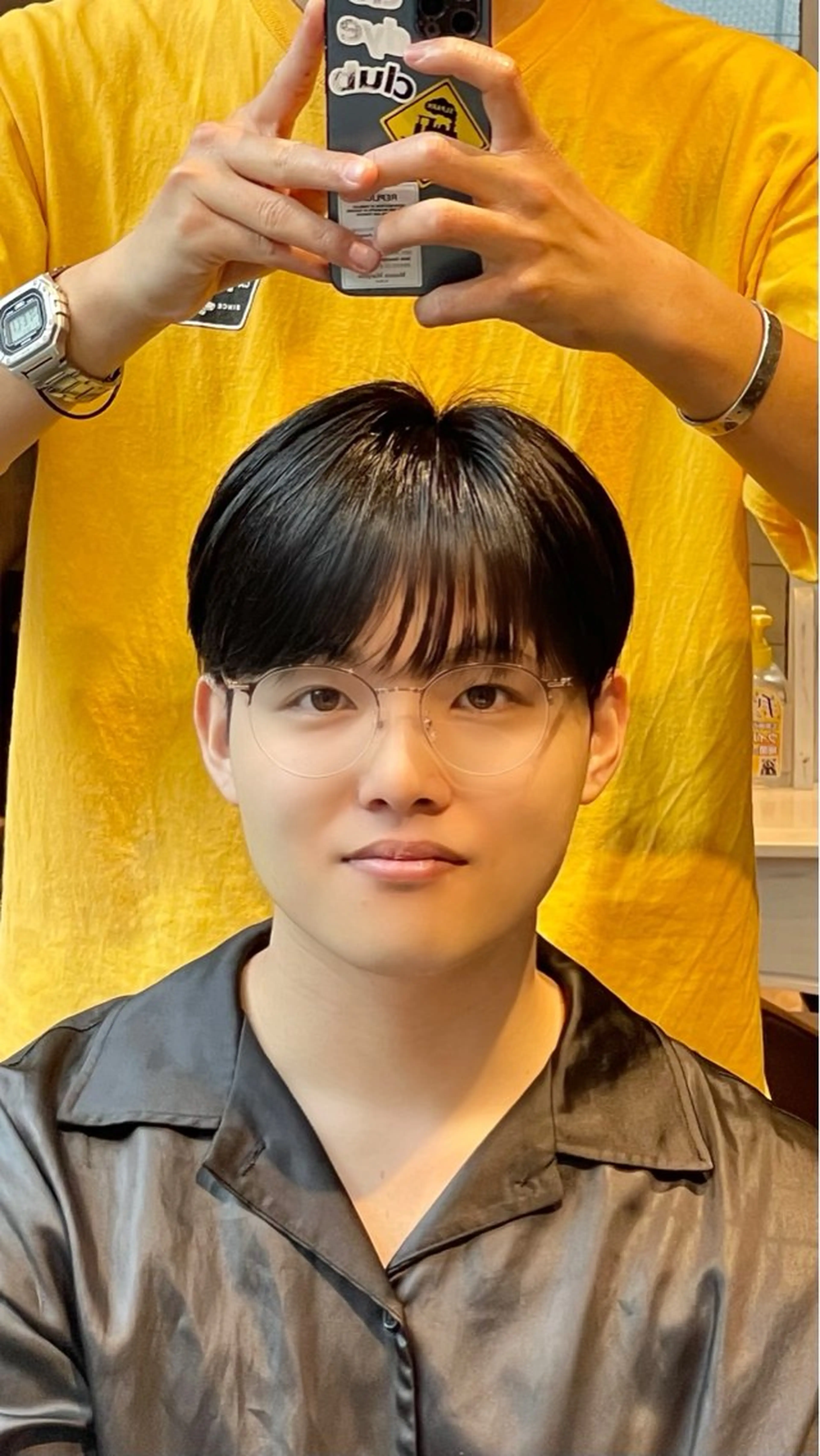 パーマ メンズ メンズブリーチ センターパート ダウンパーマ フェザーパーマ カルマパーマ カット 縮毛矯正 HIKARI メンズ満足度No.1のヘアスタイル