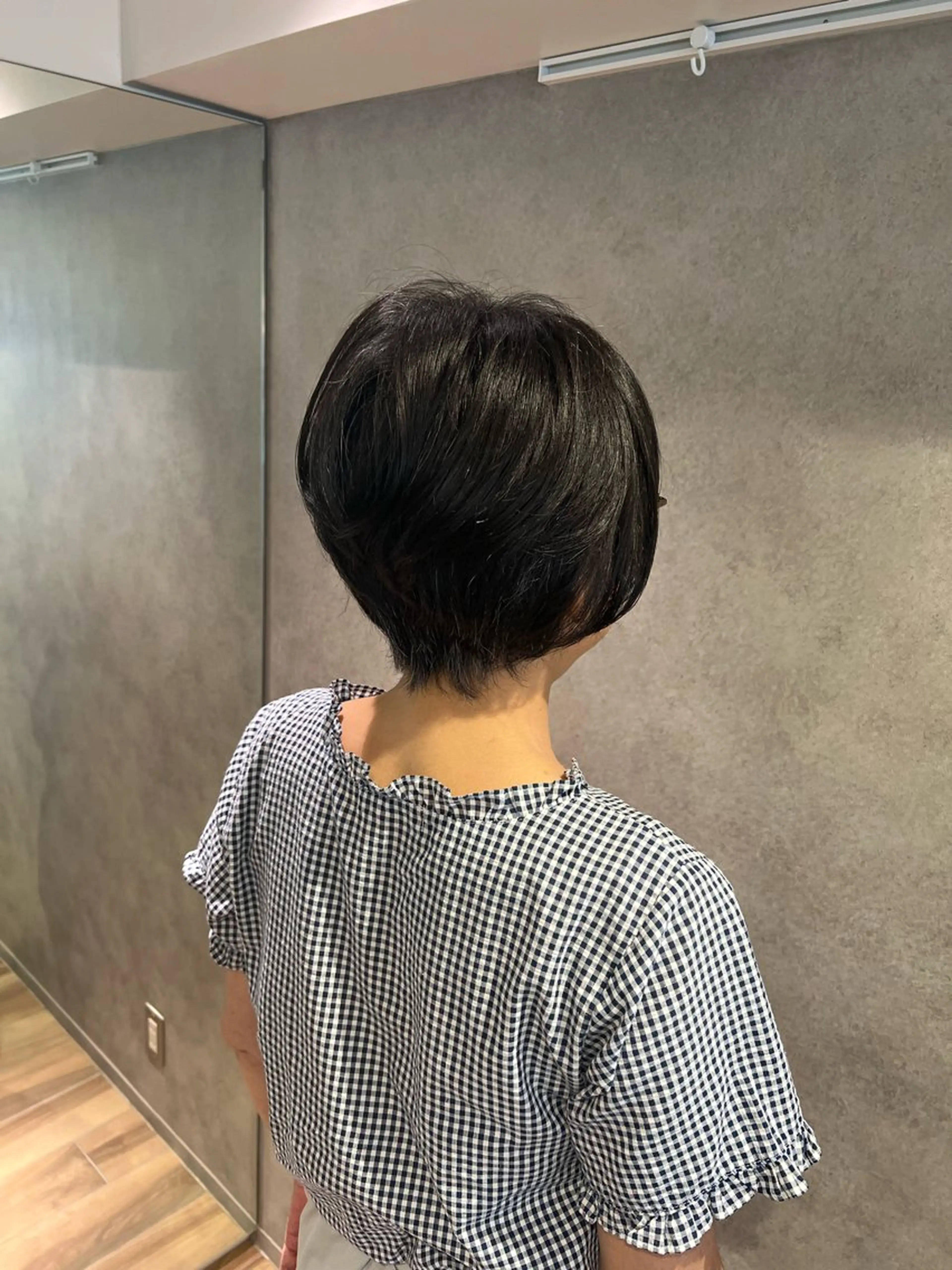 ショート ショートヘア 小顔カット 大川 愛未のヘアスタイル