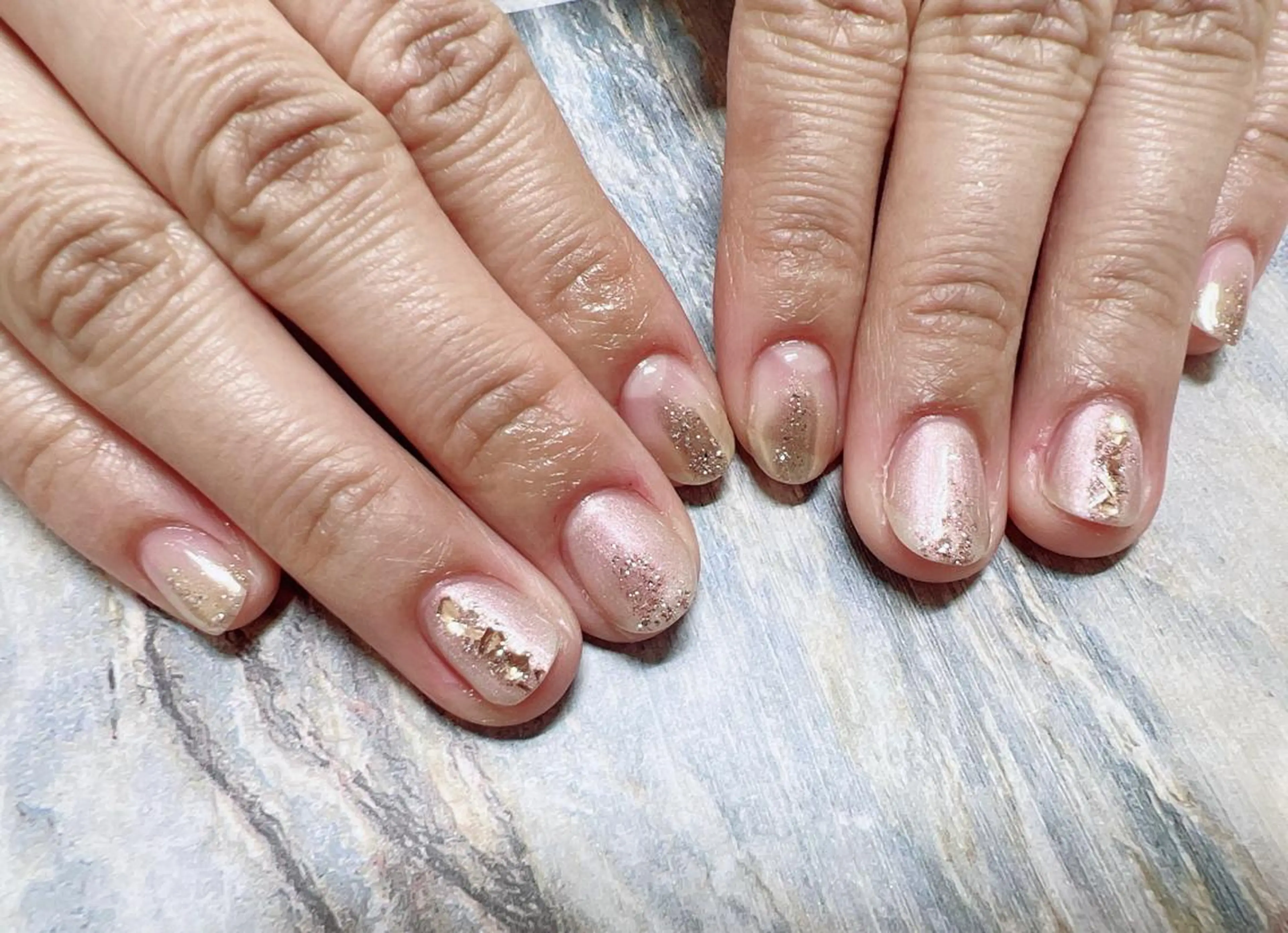 ネイル mogunail &blowのネイルデザイン