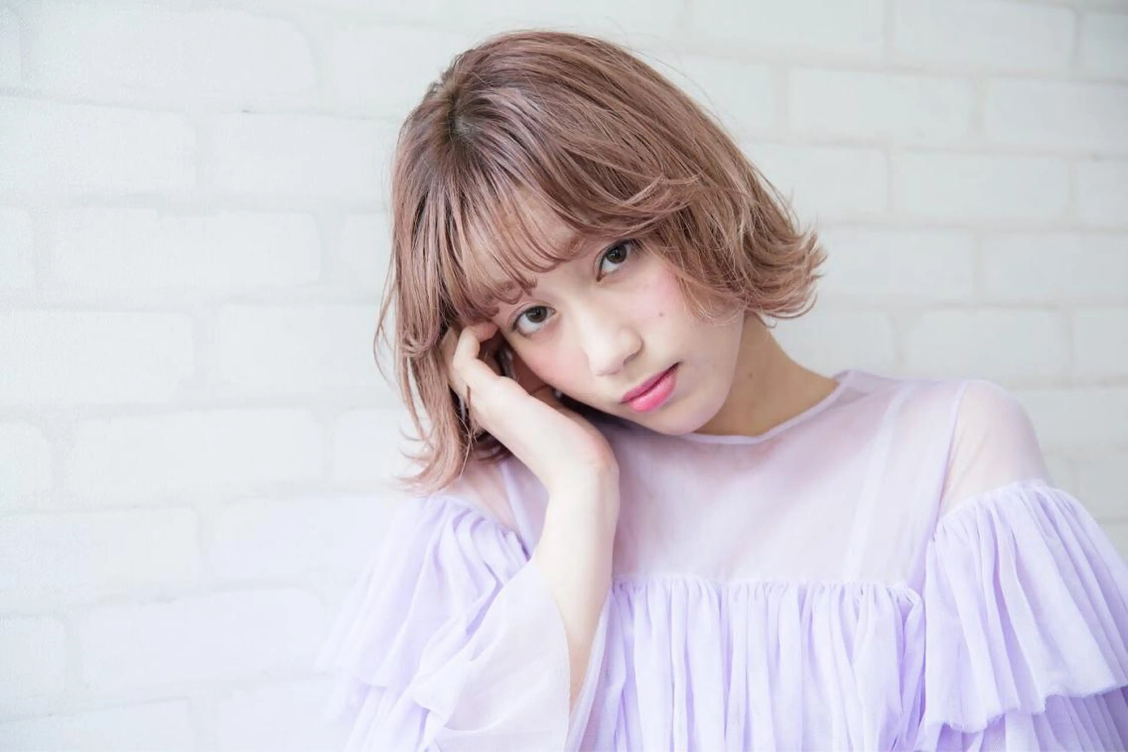 ショート カラー ブリーチ 透明感カラー ブリーチなし✨艶髪 カラー𓃲YAGIのヘアスタイル