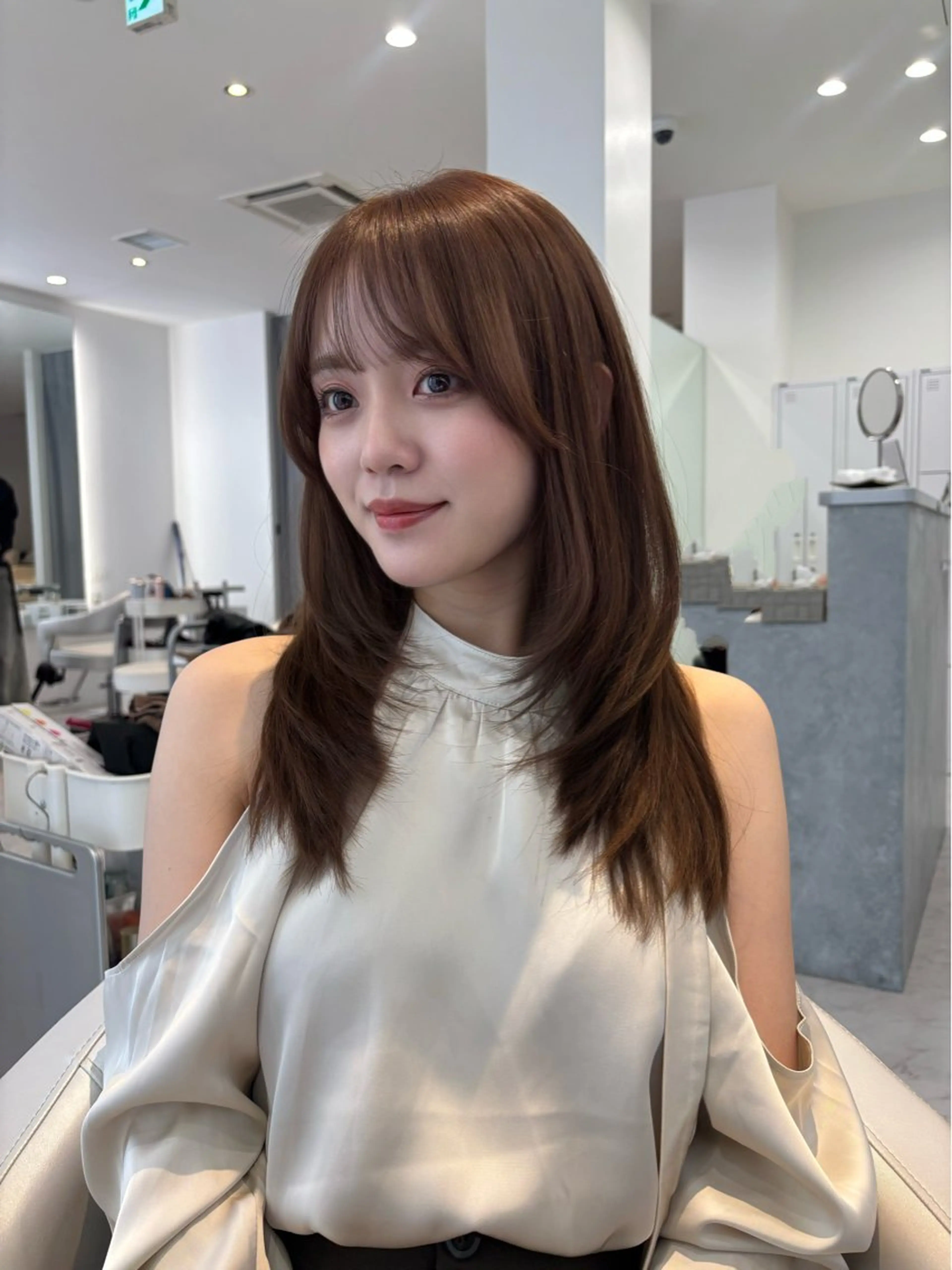 セミロング カラー カット ヘアカラー トリートメント レイヤーカット🎀 kanaのヘアスタイル