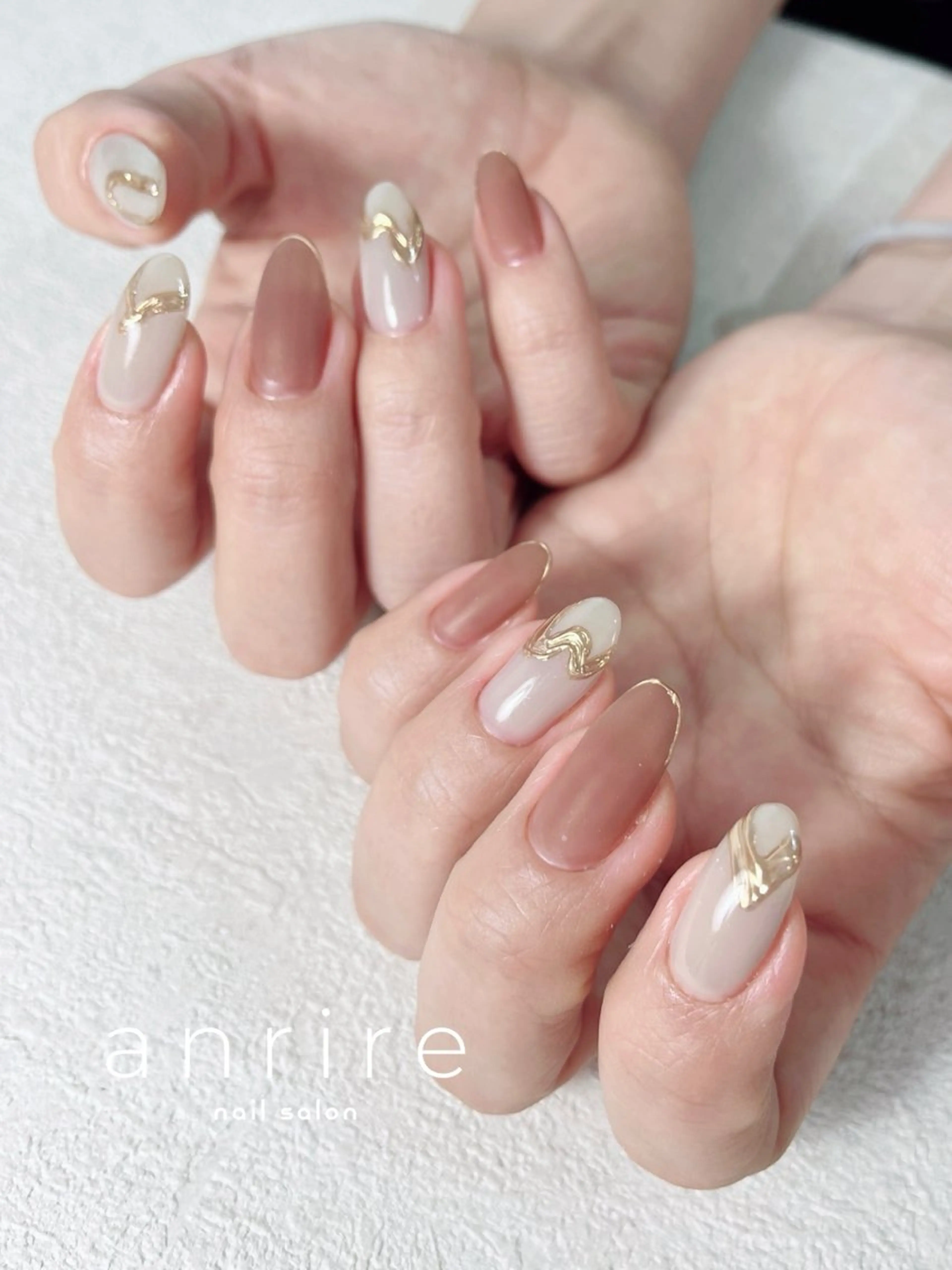 ネイル ブラウン ジェルネイル ゴールド ミラーネイル パラジェル ハンドネイル nailsalon anrireのネイルデザイン