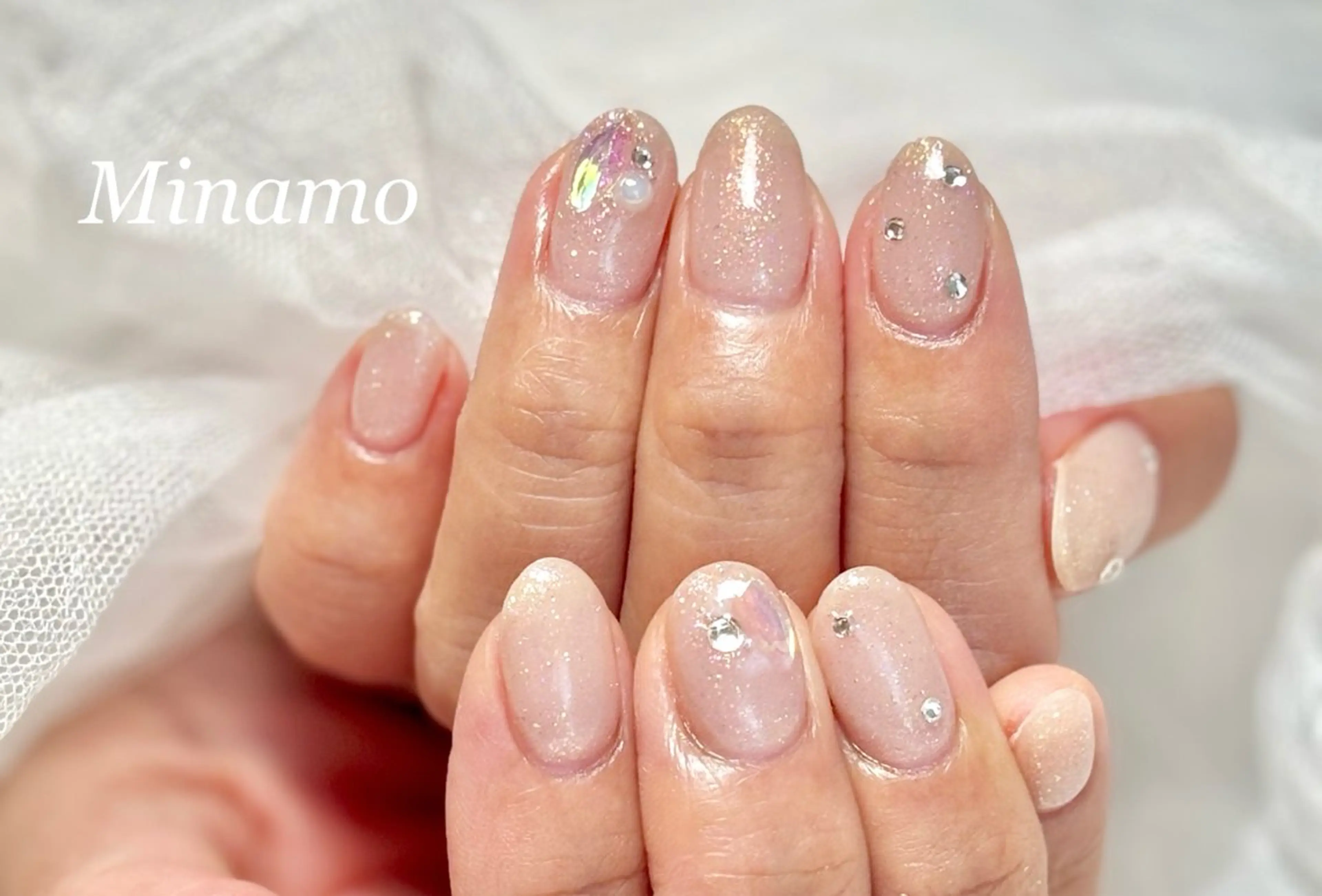 ネイル 氷ネイル・うるうるネイル ハンドネイル Minamo 🩵のネイルデザイン