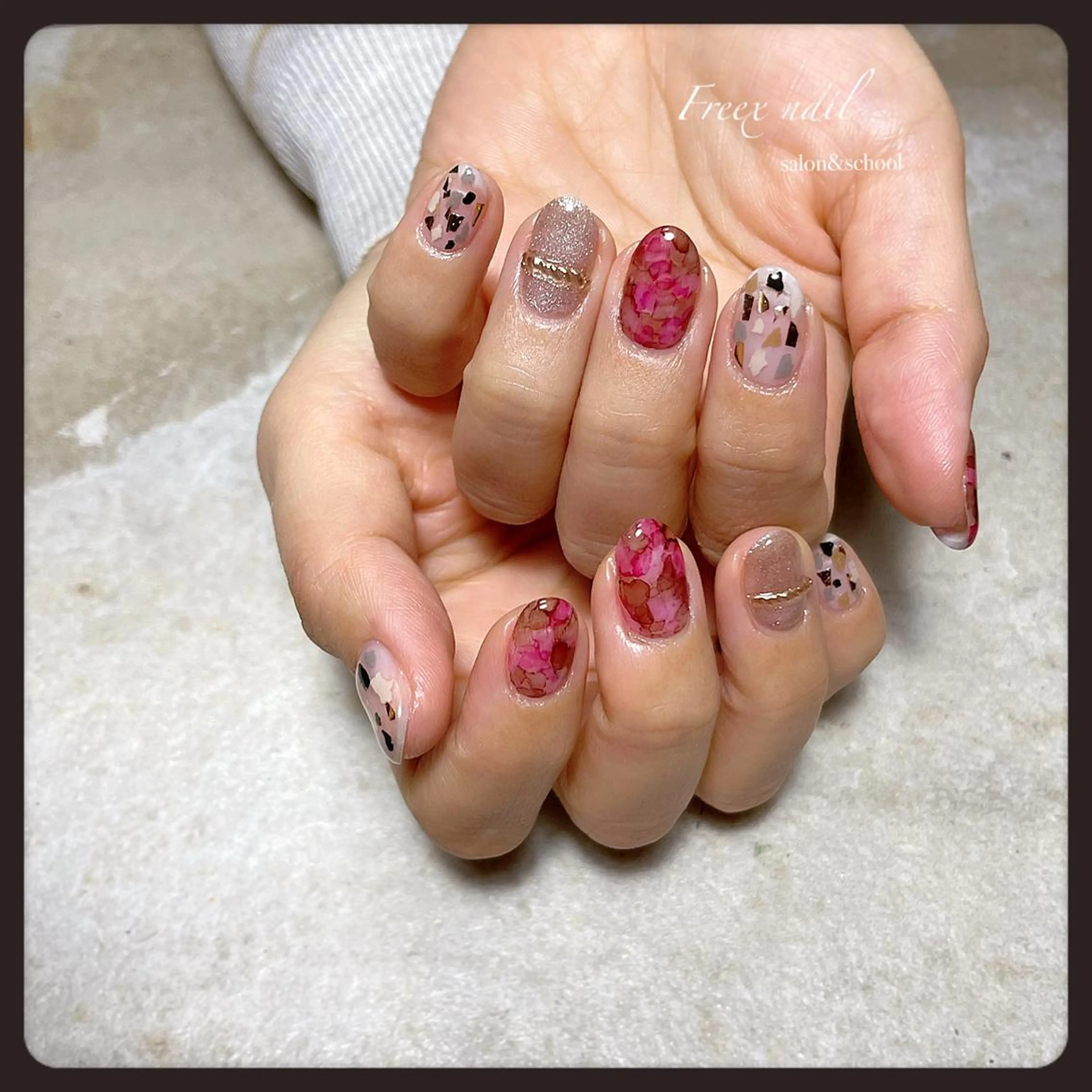 ネイル ハンドネイル ハンドケア freex nail /ニュアンス/個性派のネイルデザイン