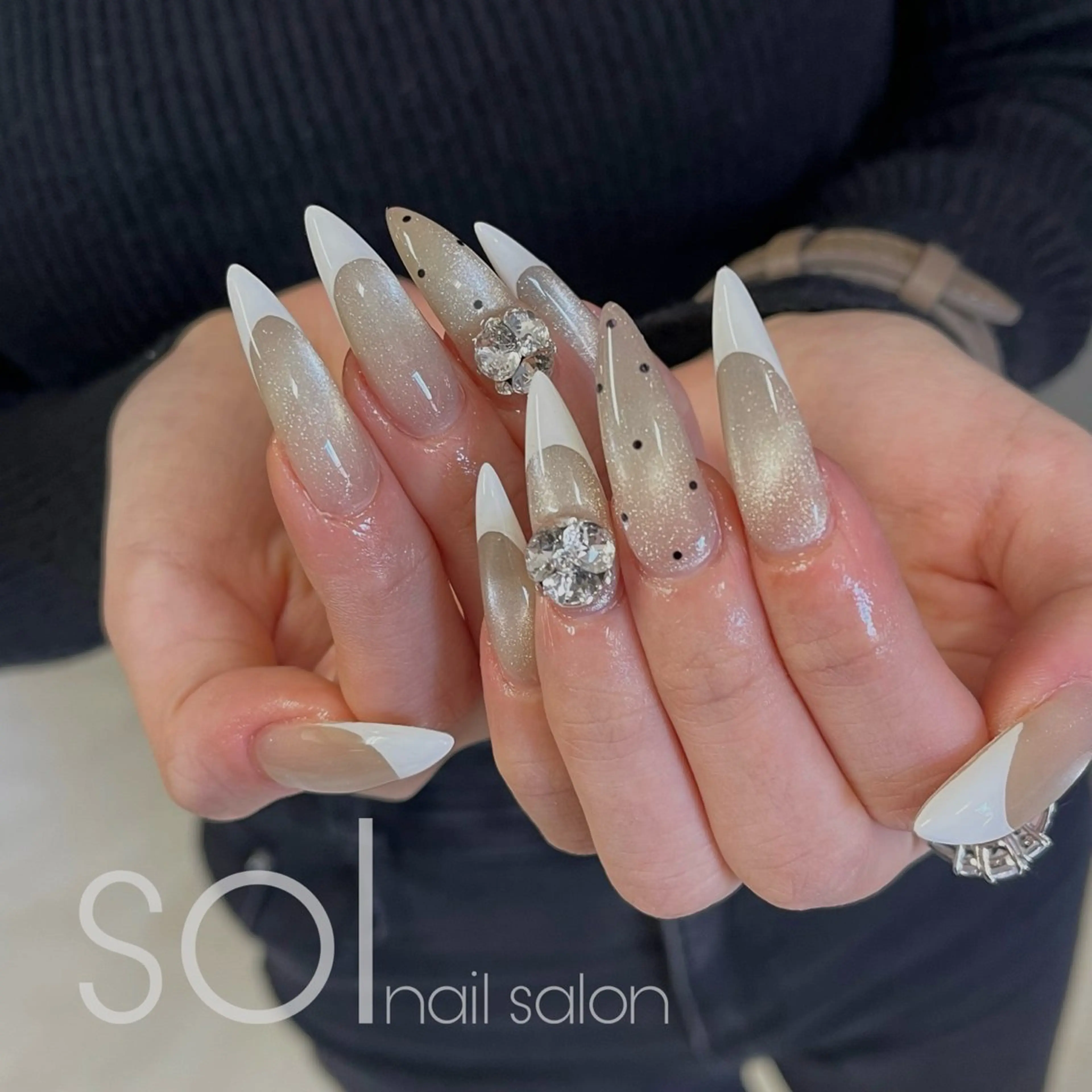 ネイル ハンドネイル sol manakaのネイルデザイン