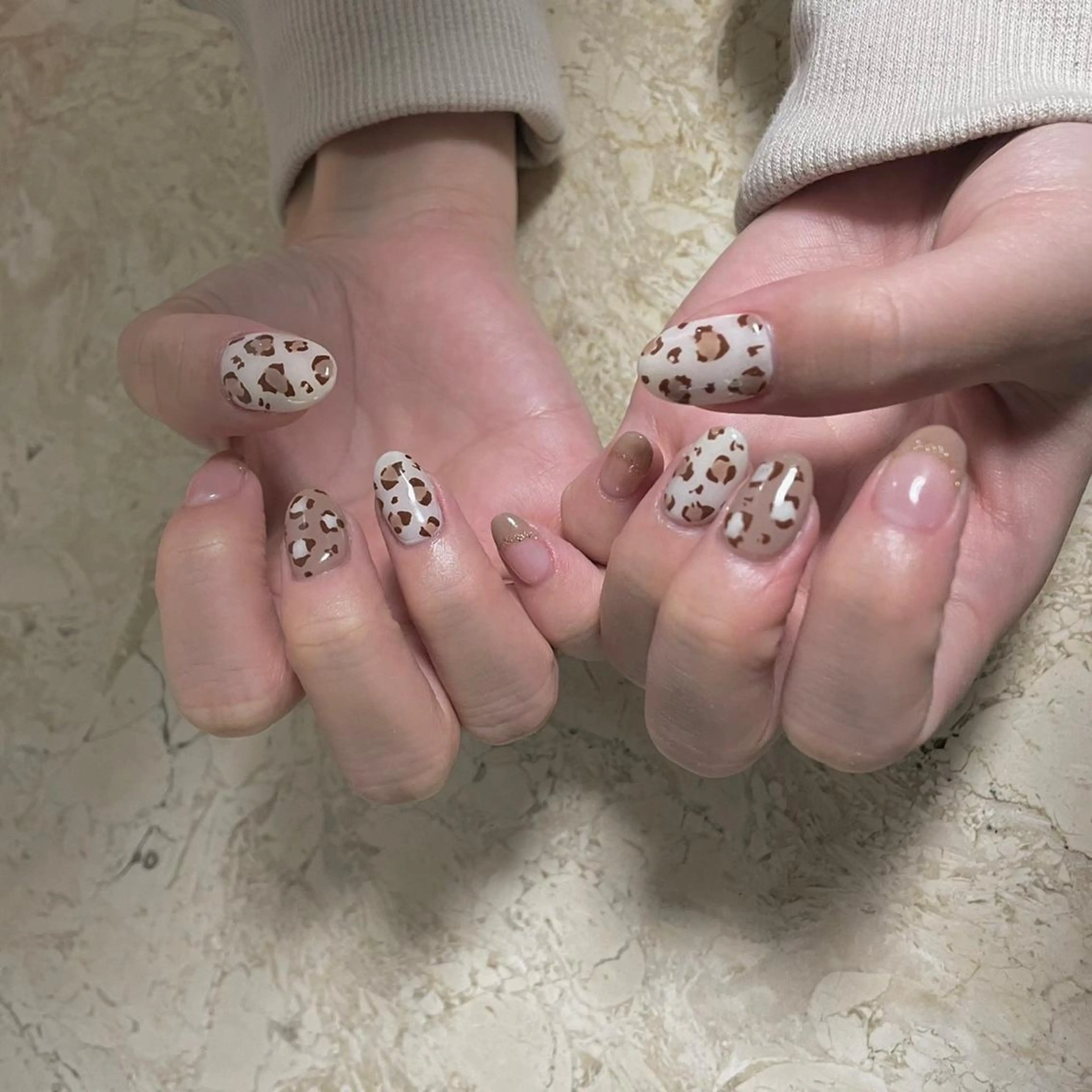 ネイル アニマル柄 アートネイル べっ甲ネイル フレンチネイル ジェルネイル ハンドネイル nail salon mieux(ミュー)のマツエク・マツパデザイン