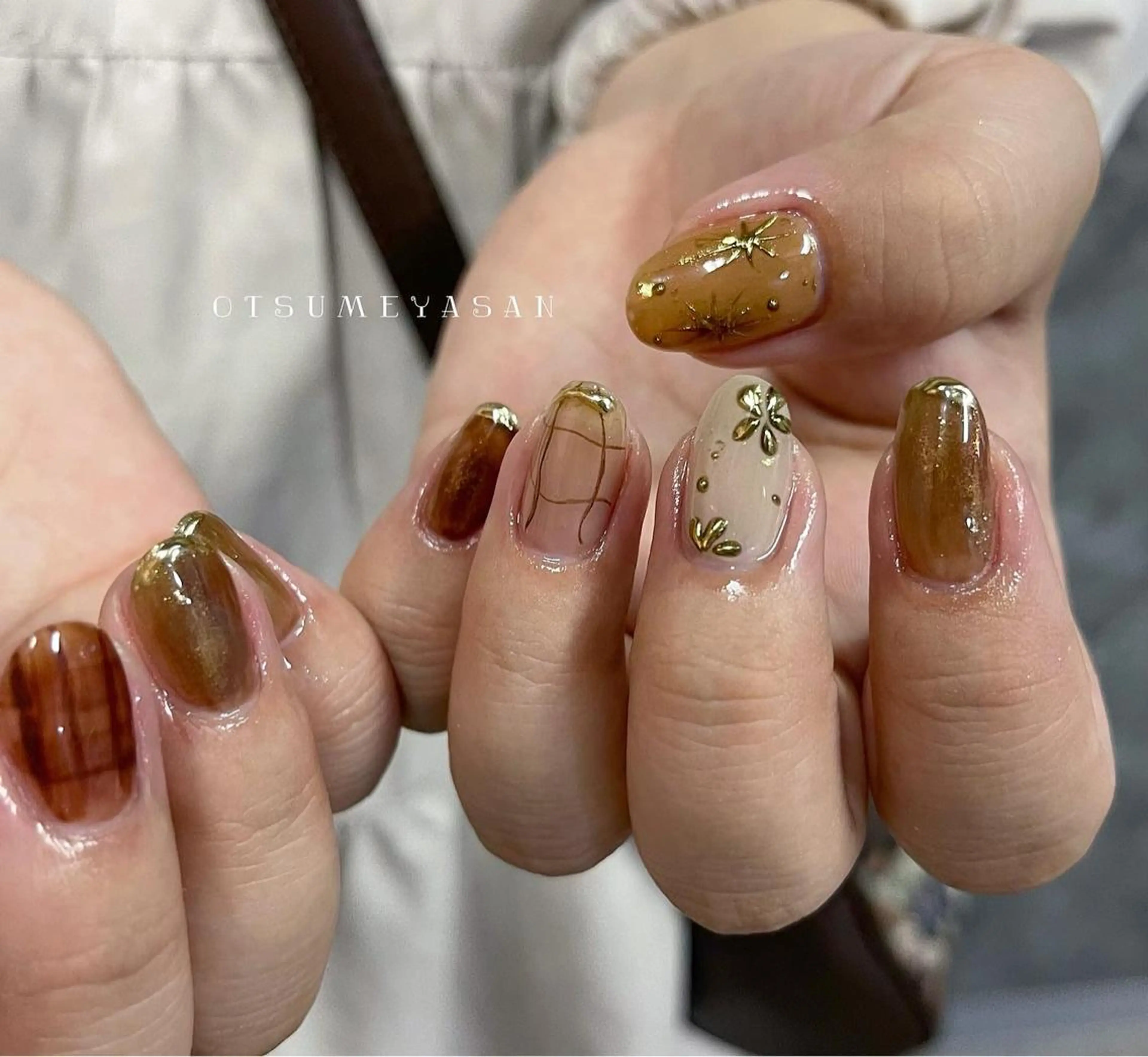 ネイル ジェルネイル 韓国ネイル マグネットネイル ミラーネイル ニュアンスネイル わたなべ ちかのネイルデザイン
