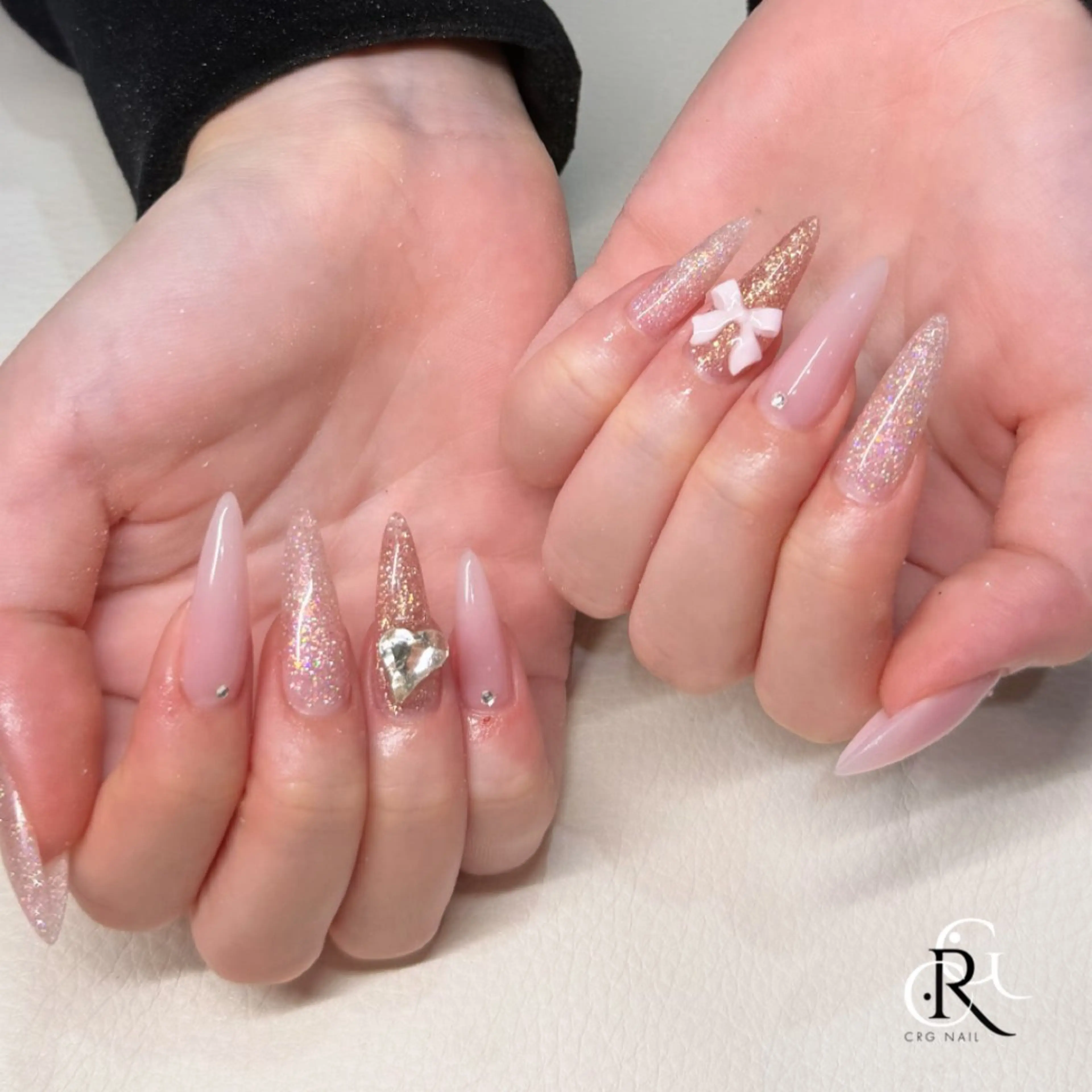 ネイル ラメ(グリッター) ハンドネイル 美フォルム✨ CRG RURIのネイルデザイン