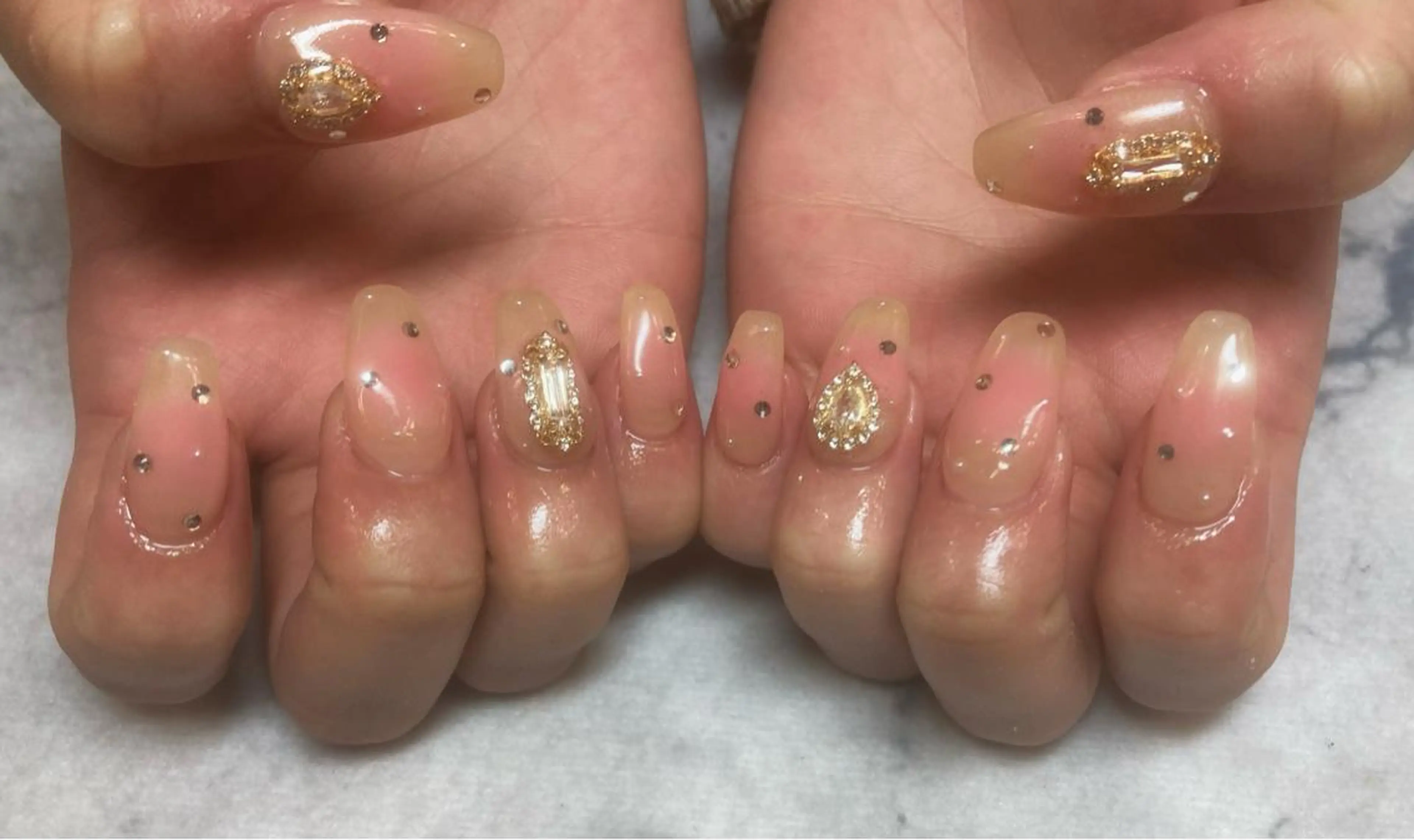 ネイル ハンドネイル ネイルサロン Bebeのネイルデザイン