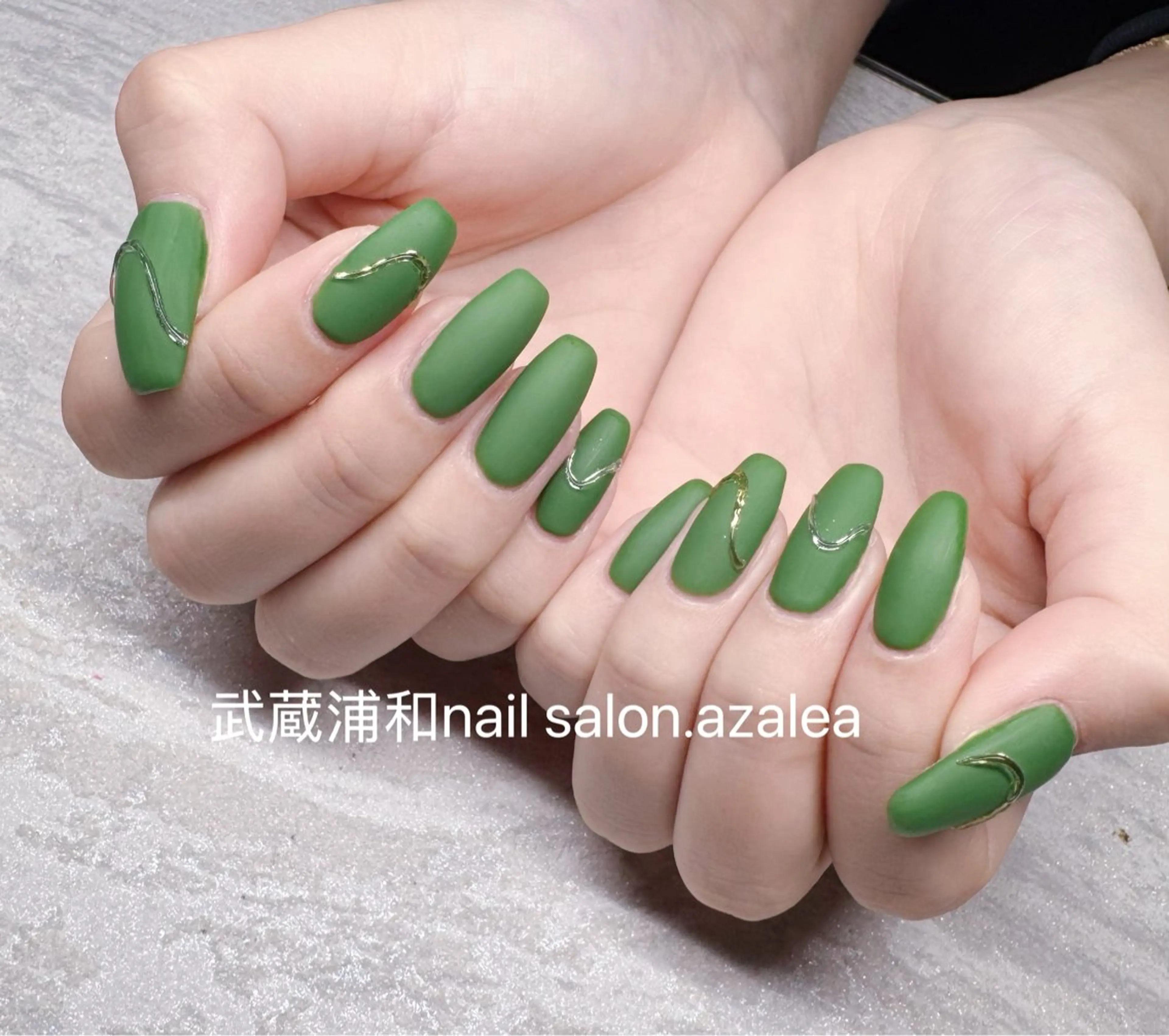 ネイル ハンドネイル R inのネイルデザイン