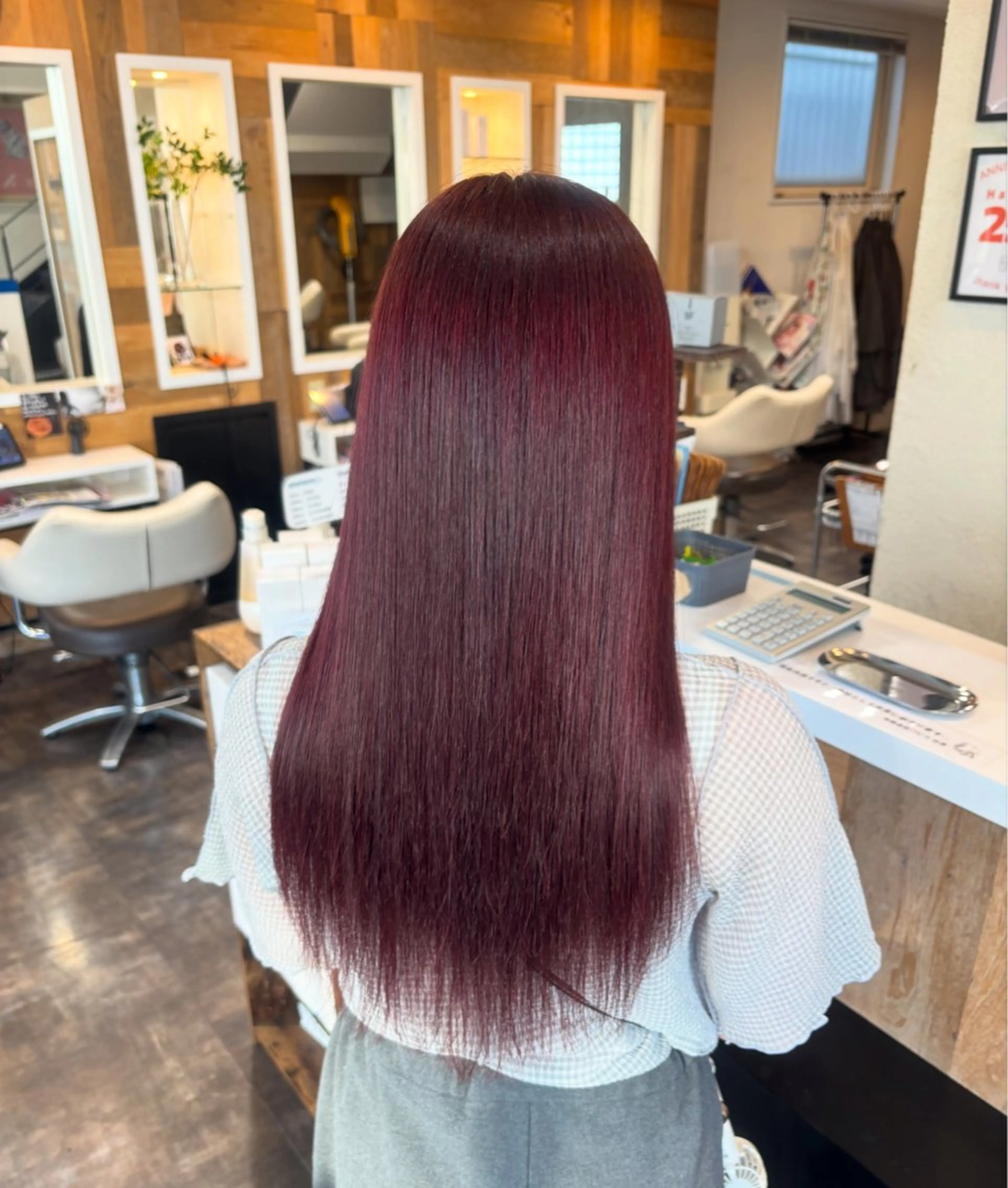 カラー ブリーチ ブラウンカラー ダブルカラー ピンクカラー 藤原 梨夢のヘアスタイル