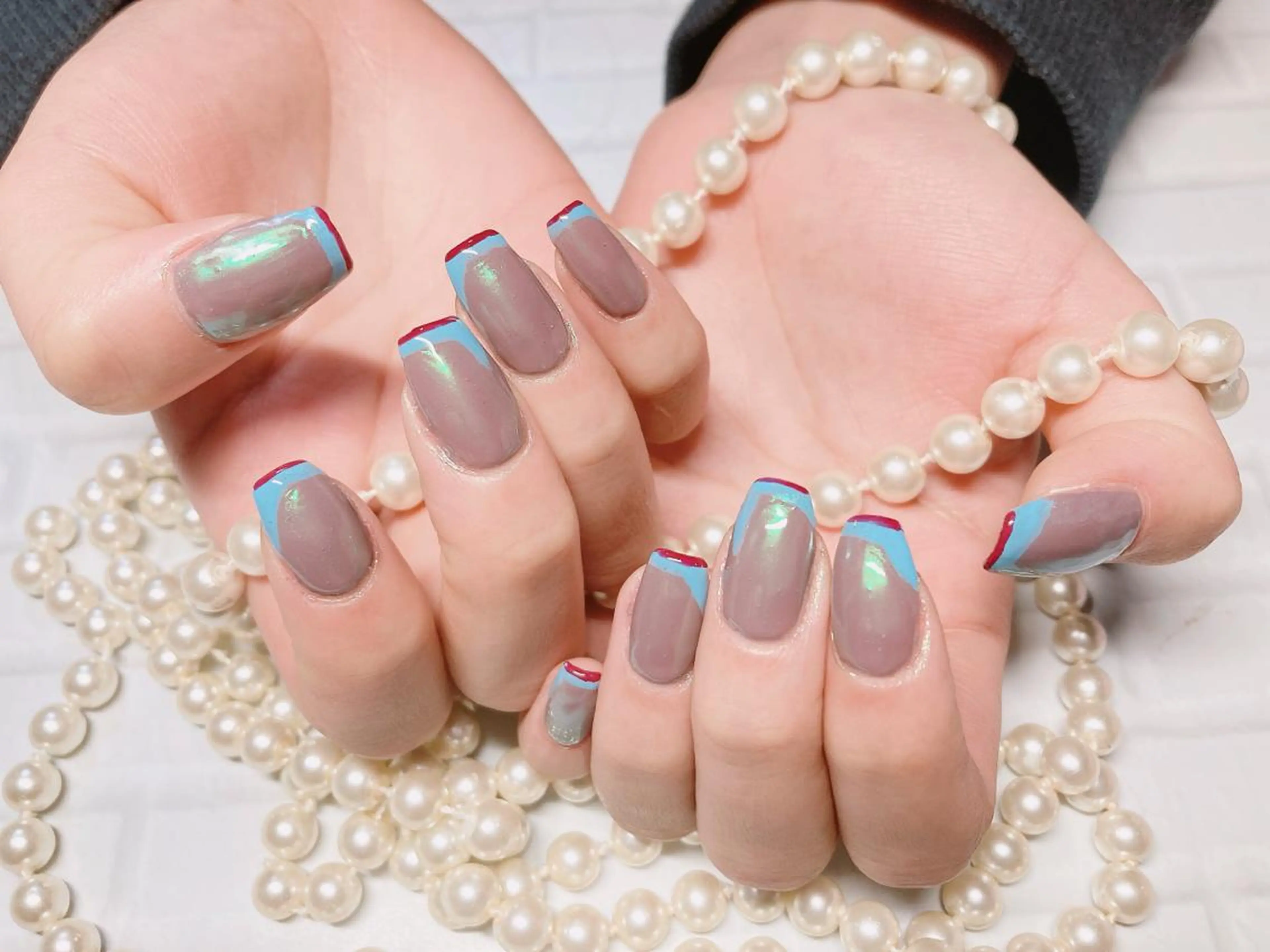 ミディアム ネイル オーロラネイル ハンドネイル ハンドケア ネイル･脱毛サロン HARRYSのエステ・リラクイメージ