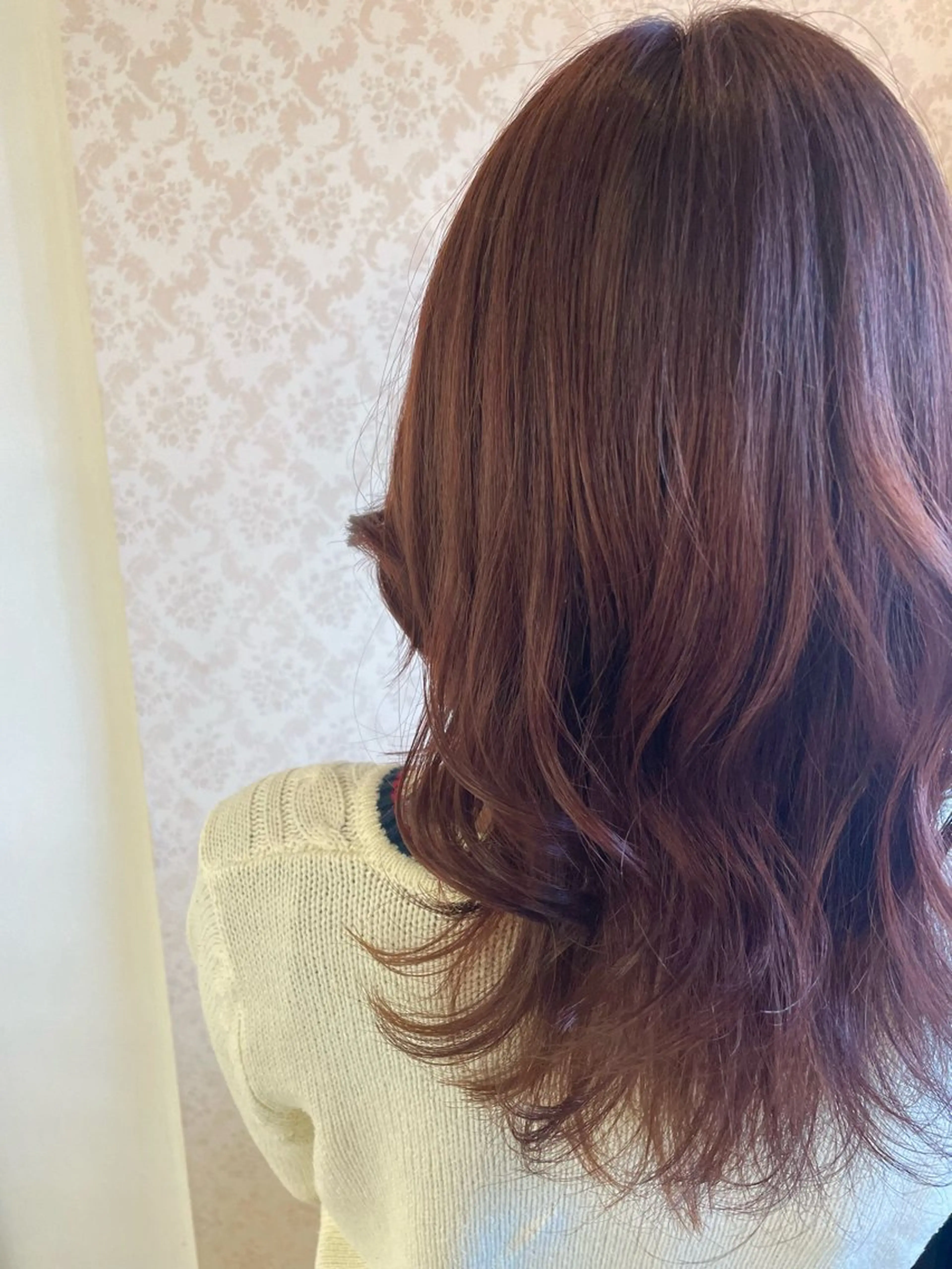 セミロング ヒヨシ ルナのヘアスタイル