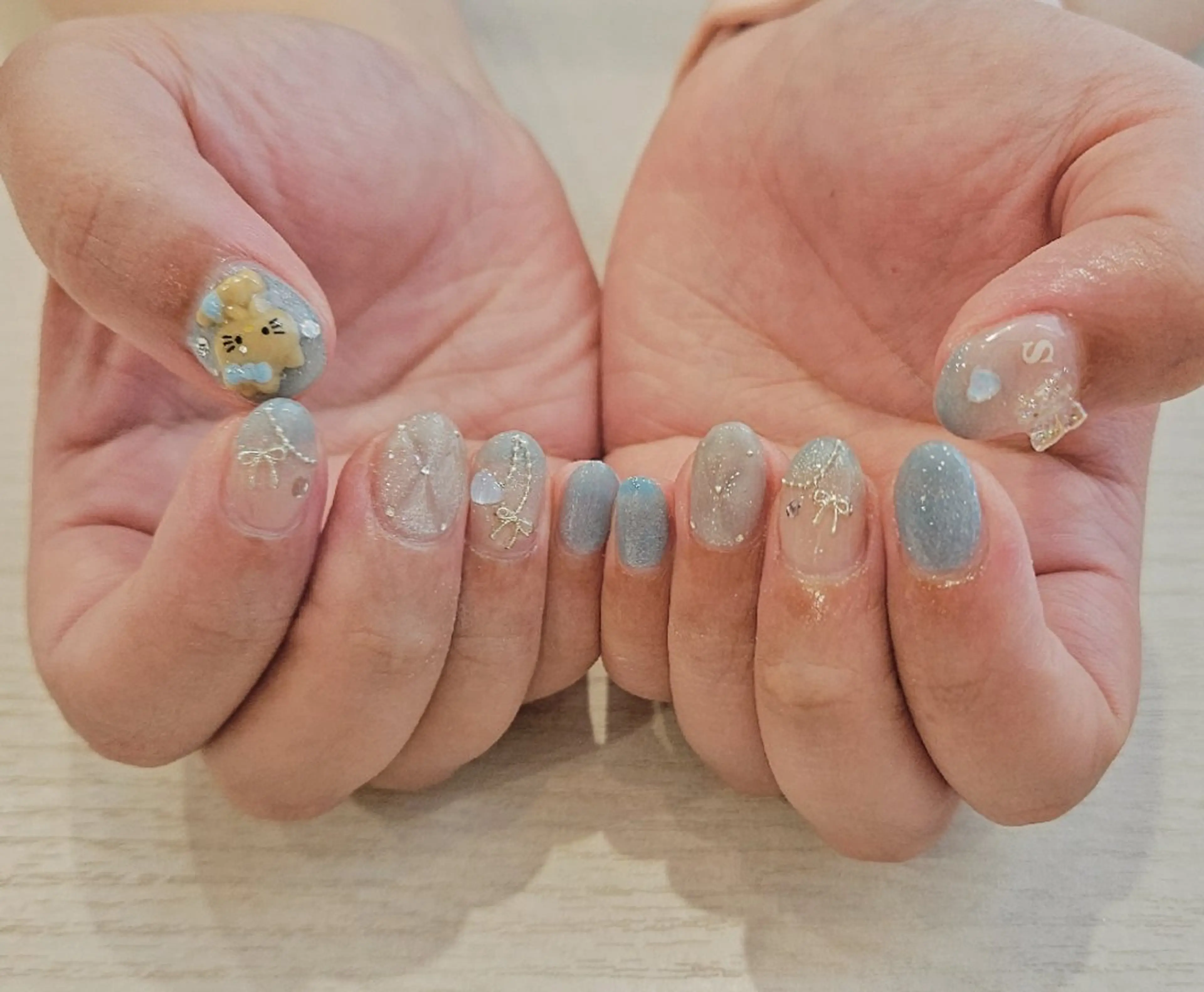 ネイル ハンドネイル 関口 友菜のヘアスタイル