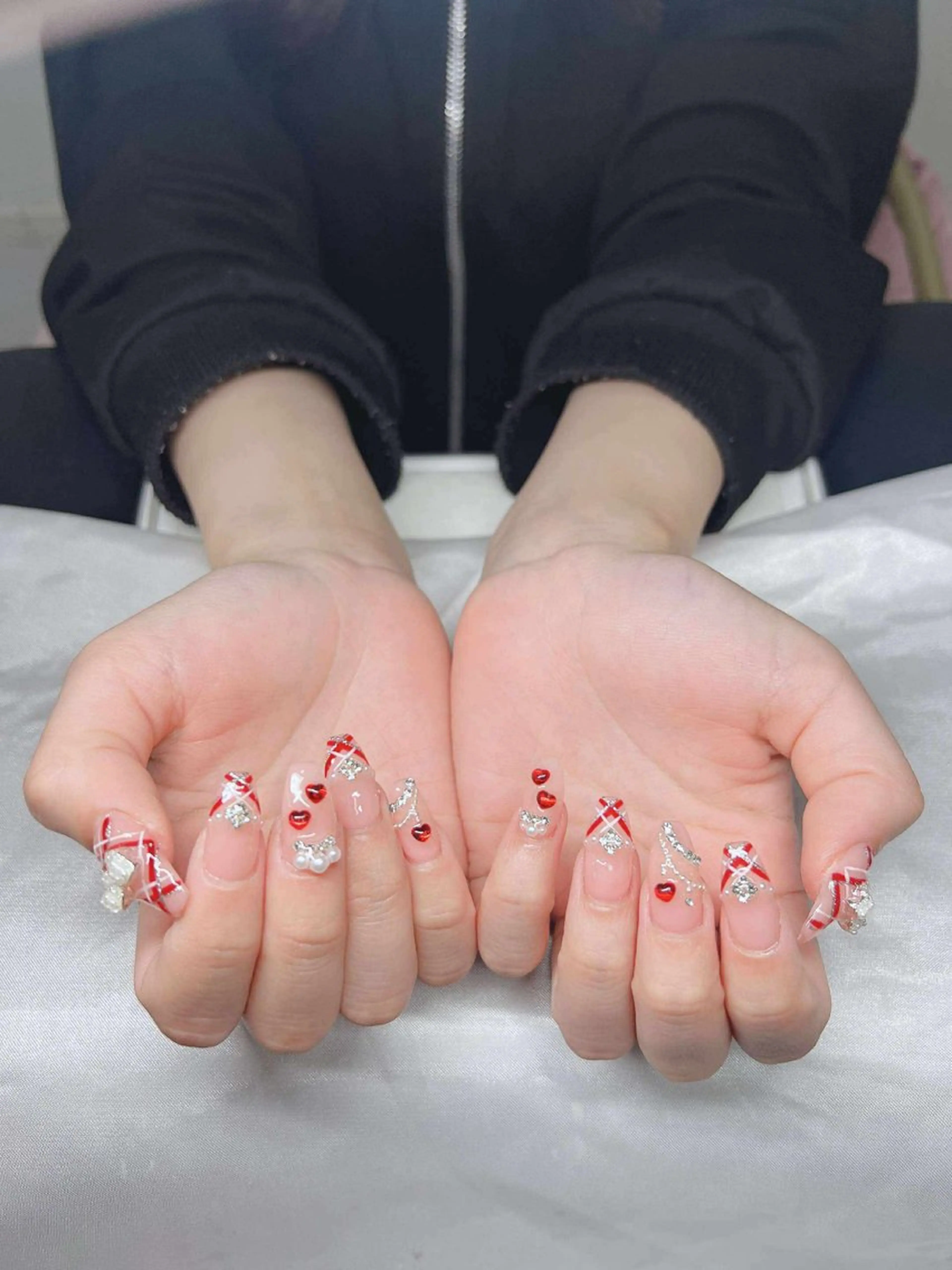 ネイル 長さ出し グラデーション 卒業式 キラキラネイル マグネットネイル ハンドネイル Lee Nailsのネイルデザイン