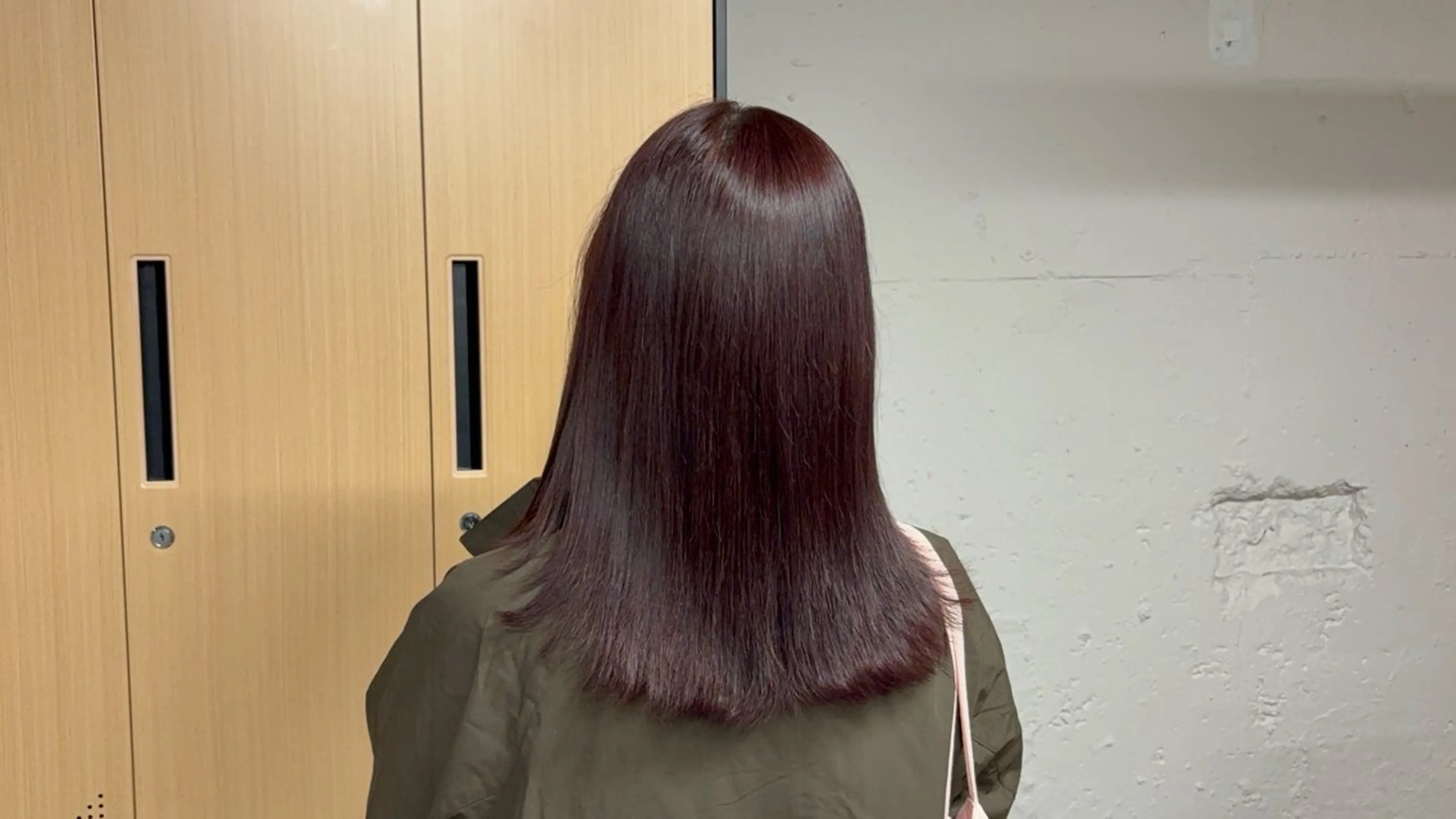 ミディアム ヘアカラー tokute 中野真咲🐺のヘアスタイル