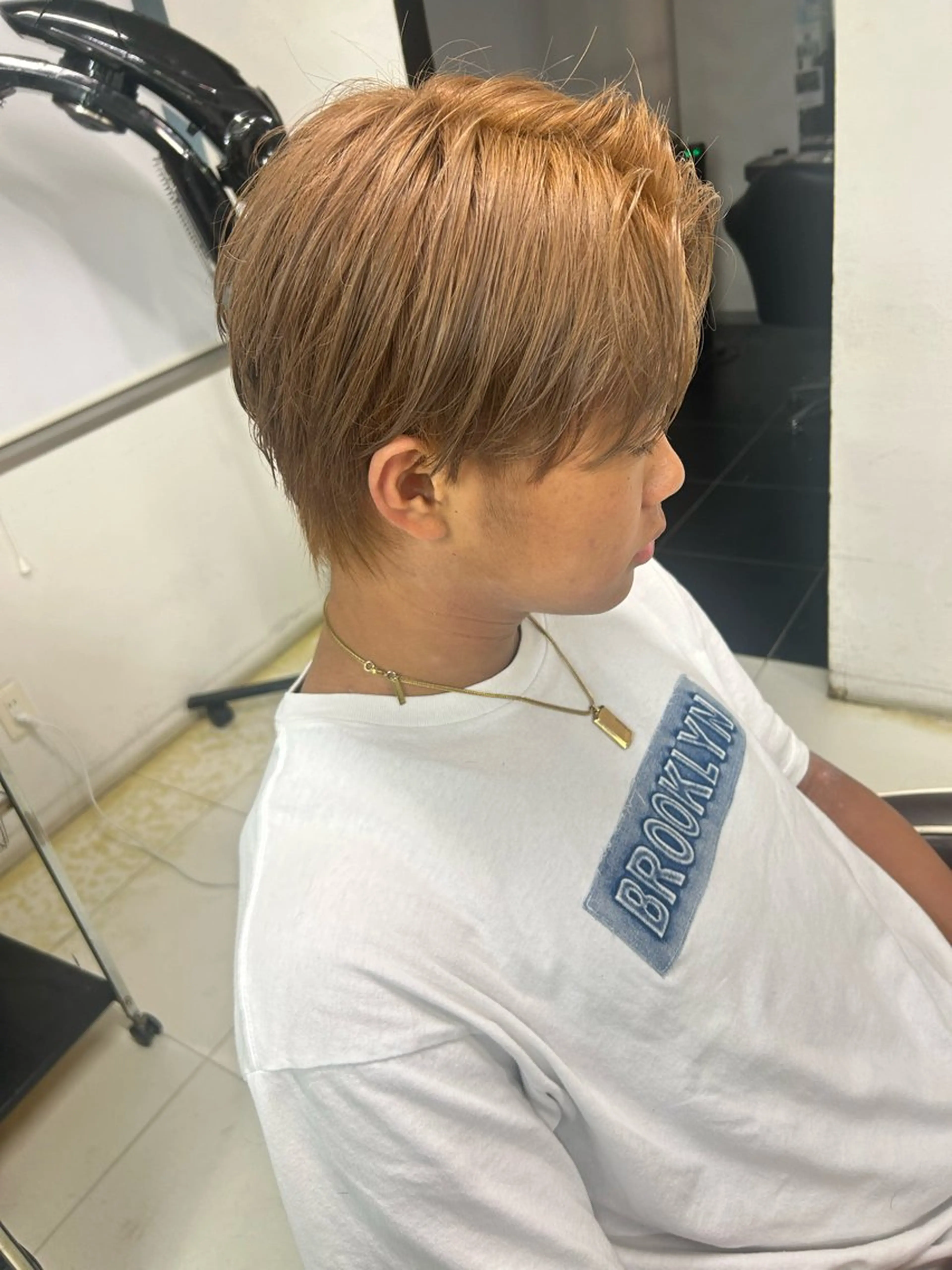 カラー stella キホのヘアスタイル