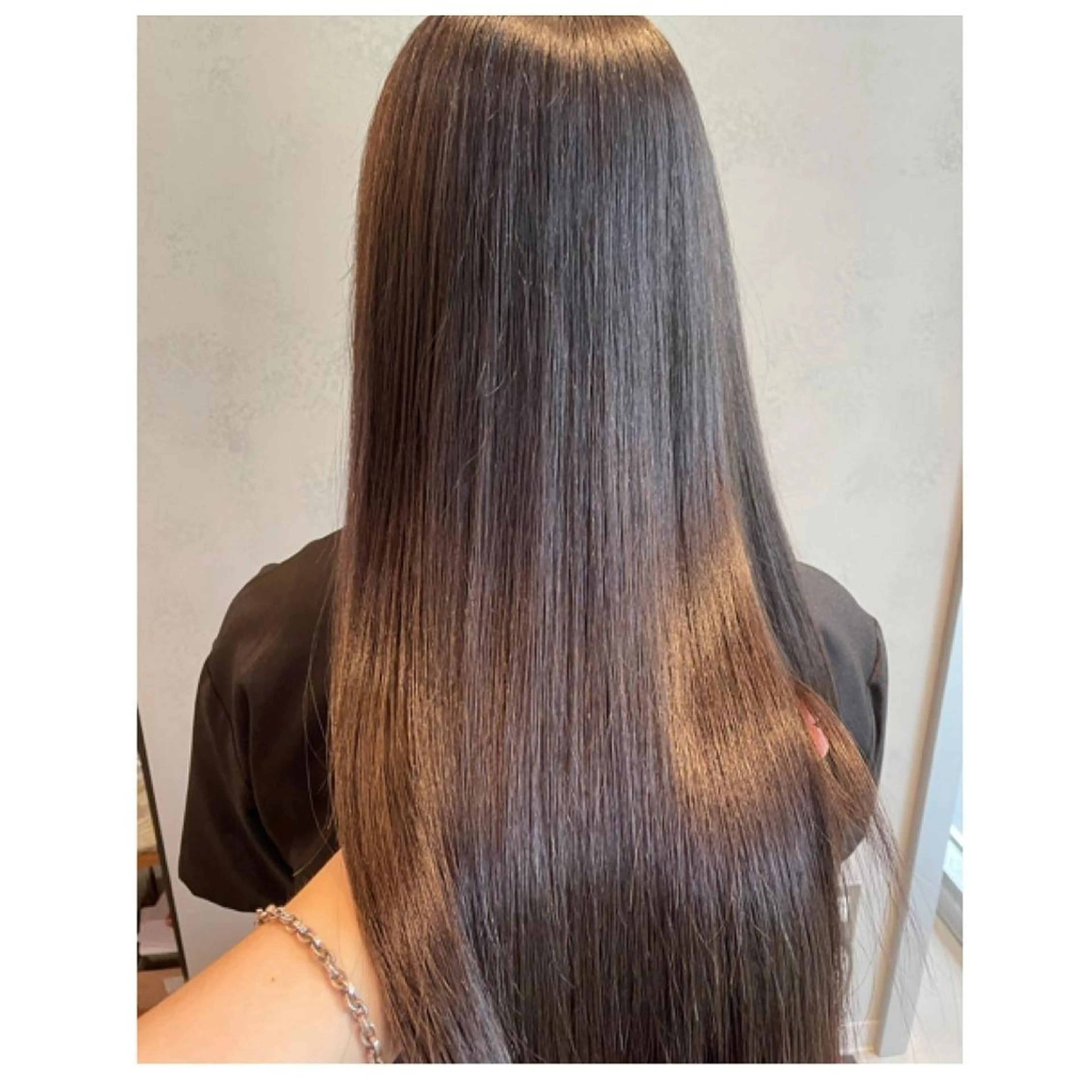 セミロング メンズ スペインカール 外国人風カラー 髪質改善 縮毛矯正 トリートメント レイヤー・波巻き RYOSUKEのヘアスタイル