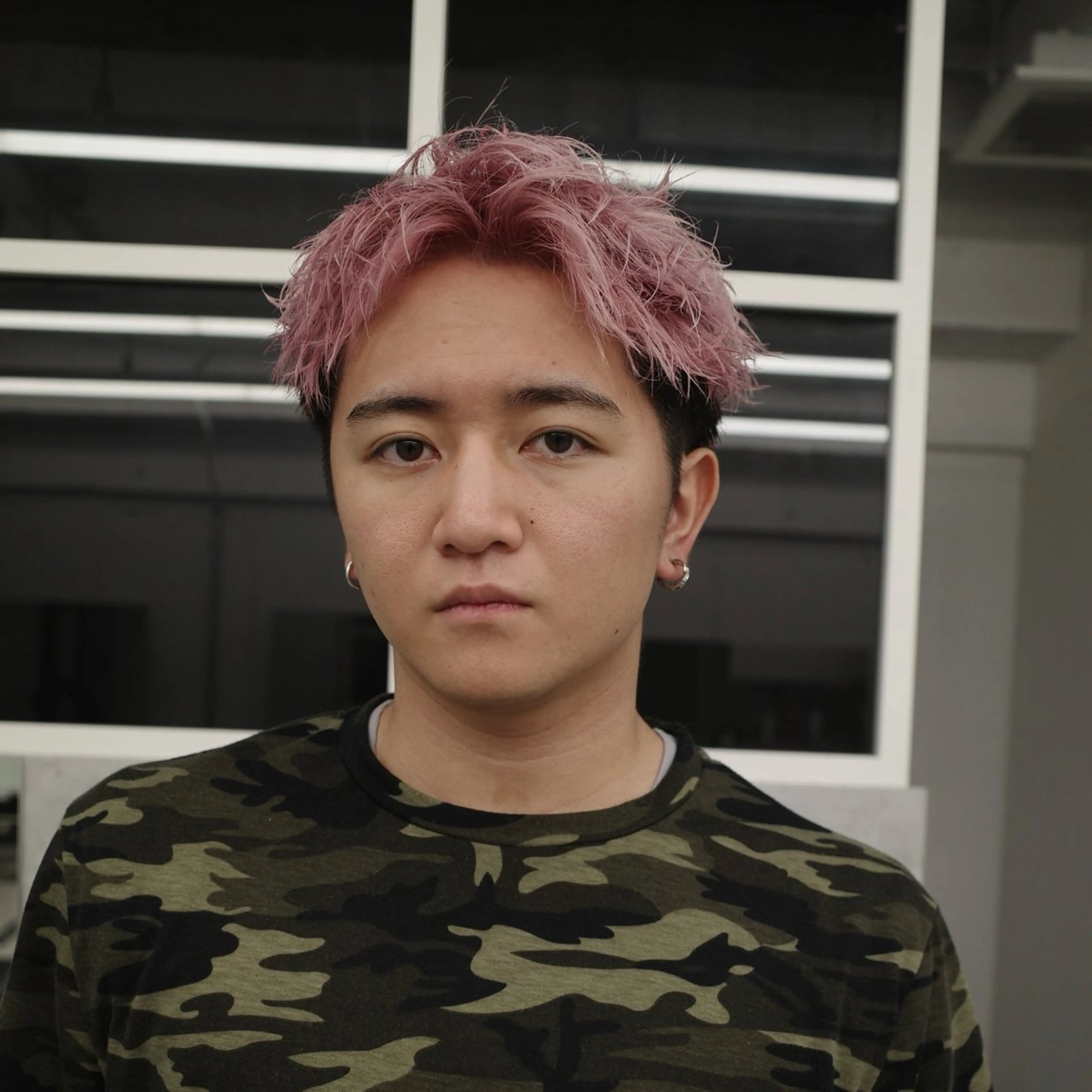 カラー メンズ メンズハイライト／ メンズブリーチカラーのヘアスタイル