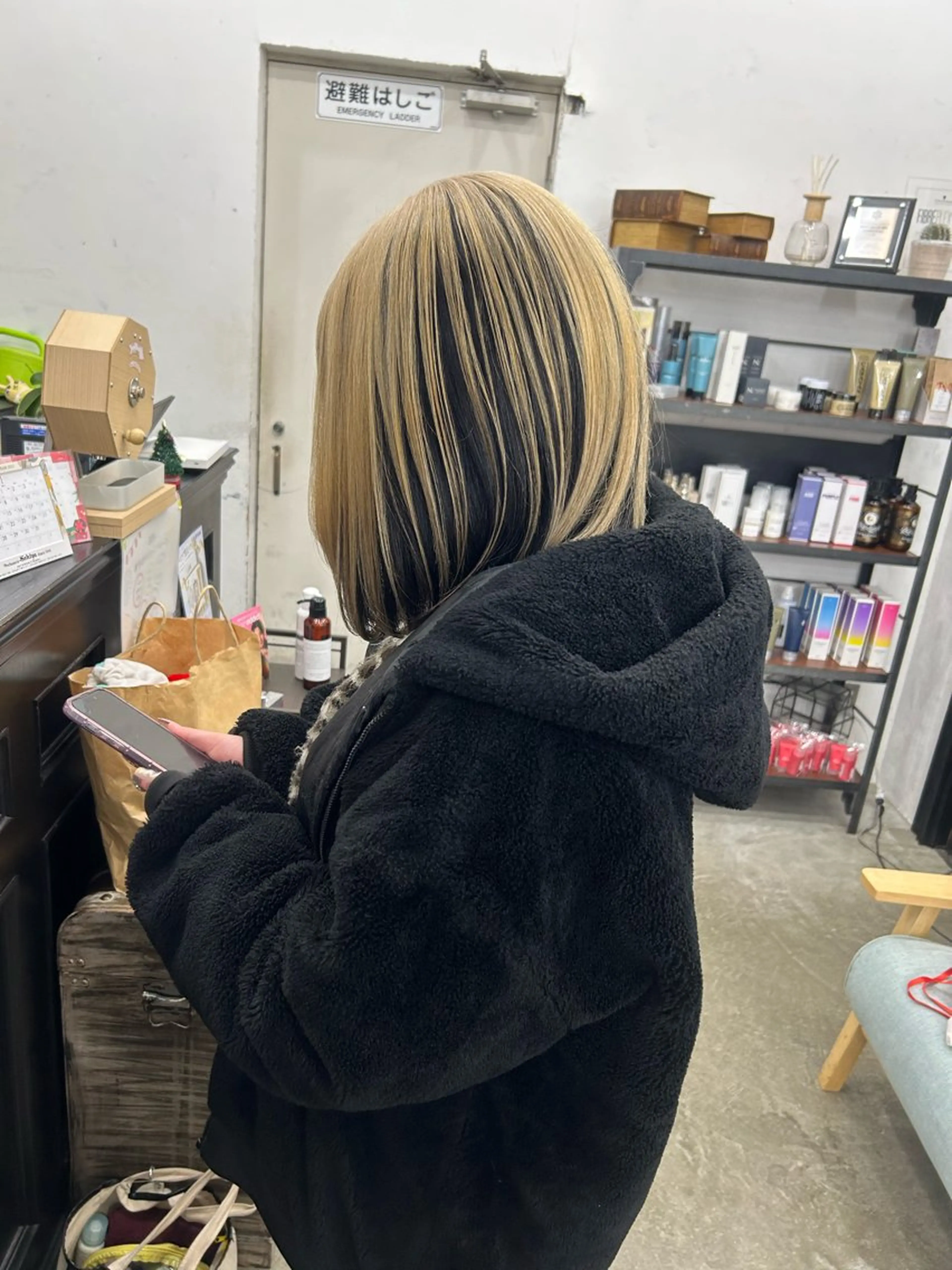 ミディアム カラー レイヤー ハイトーン 暖色⭐︎KANAKOのヘアスタイル