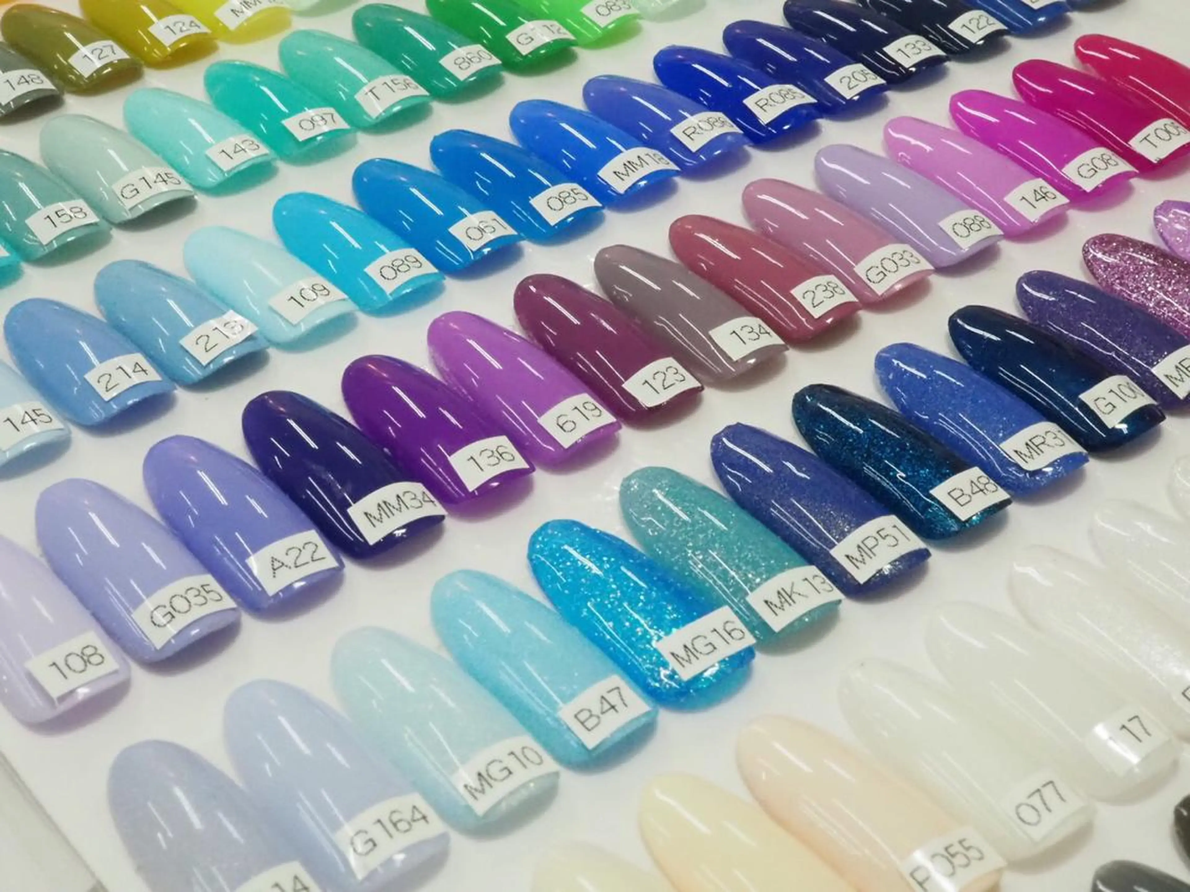 ネイル Amore Nのネイルデザイン