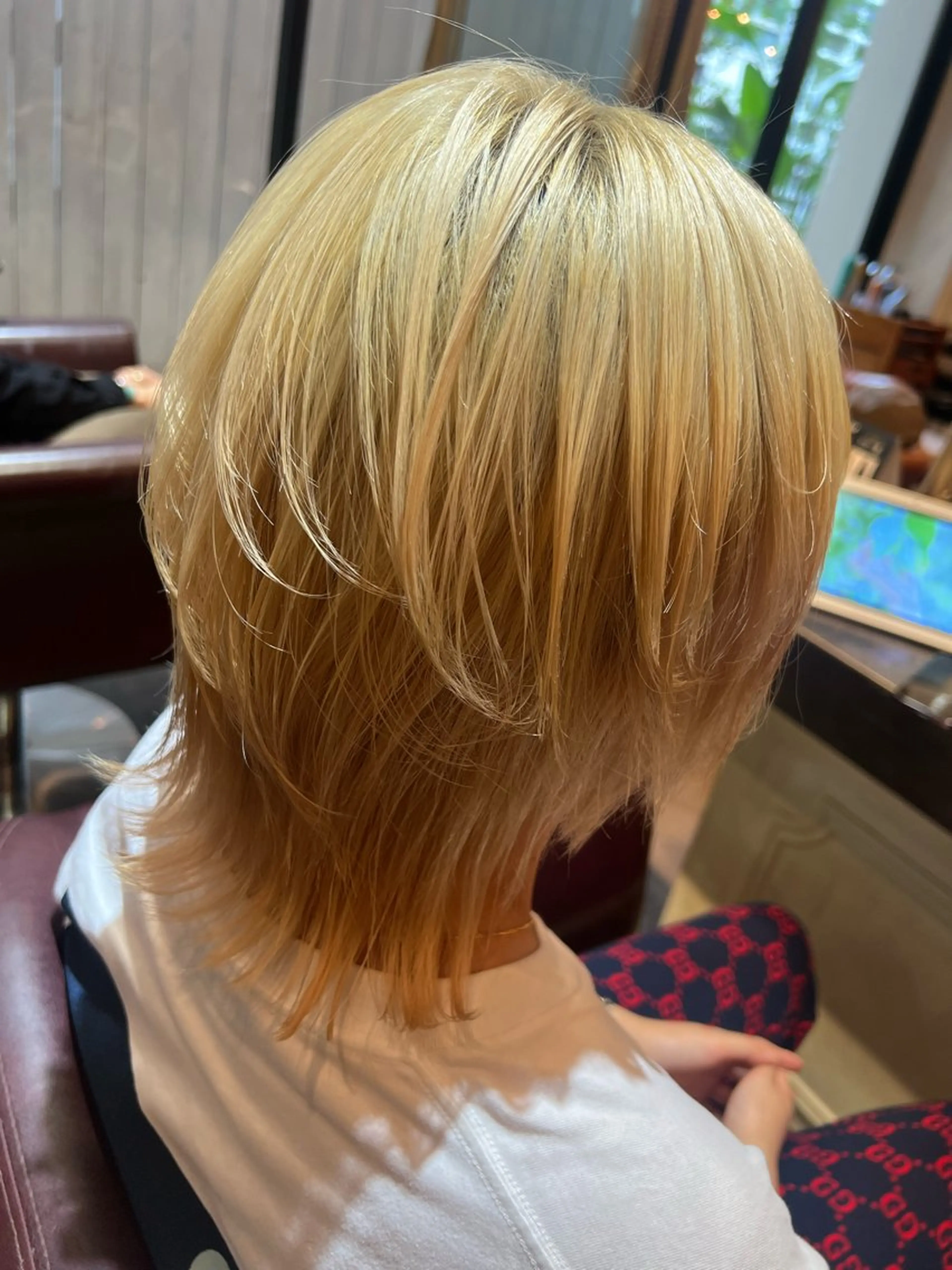 ショート パーマ 酸性ストレート ストレートパーマ カット 縮毛矯正 トリートメント ハイライト/インナー /ブリーチ/レイヤーのヘアスタイル