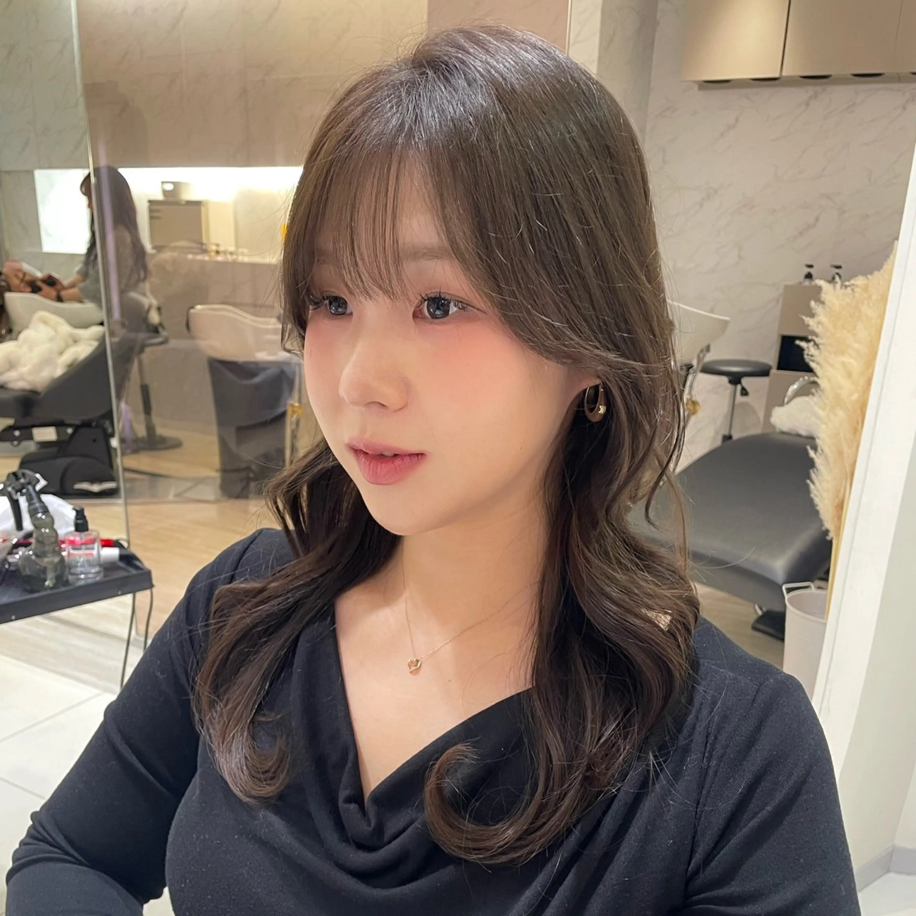 セミロング カラー カット ヘアカラー トリートメント レイヤー×顔周 り×髪質改善/MIUのヘアスタイル