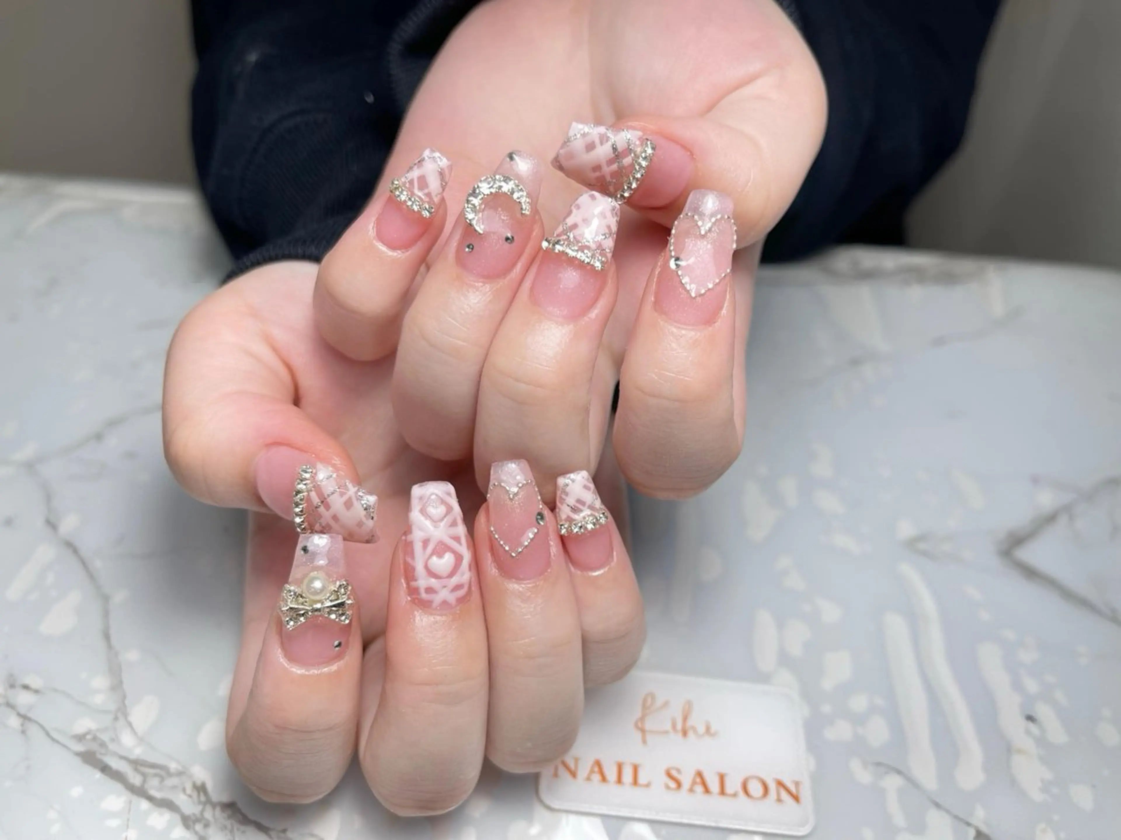 ネイル アートネイル フレンチネイル ジェルネイル グラデーション 韓国ネイル さくら💮💮 【オフ無料】のネイルデザイン