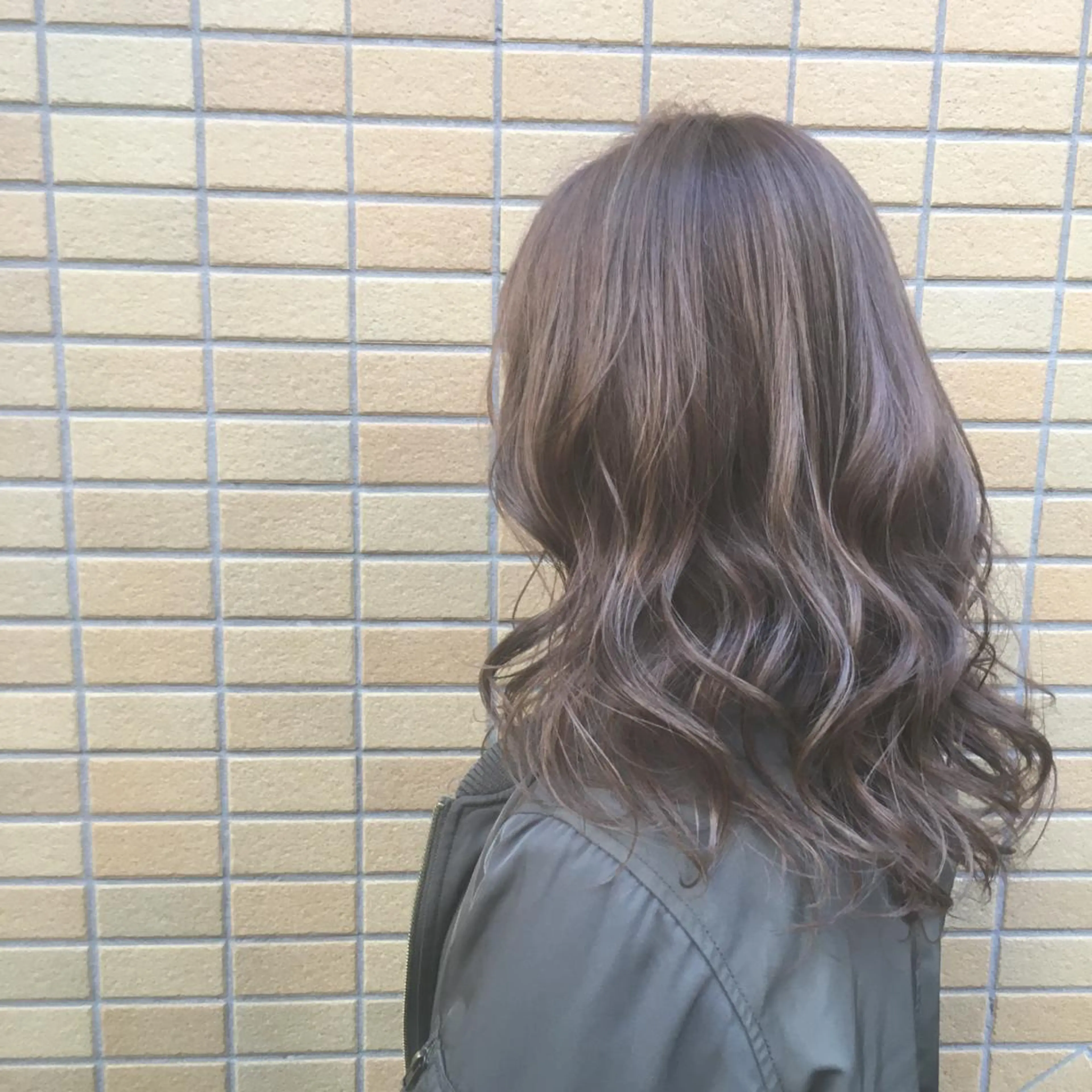 ロング カラー カット ヘアカラー トリートメント しのはら まどかのヘアスタイル
