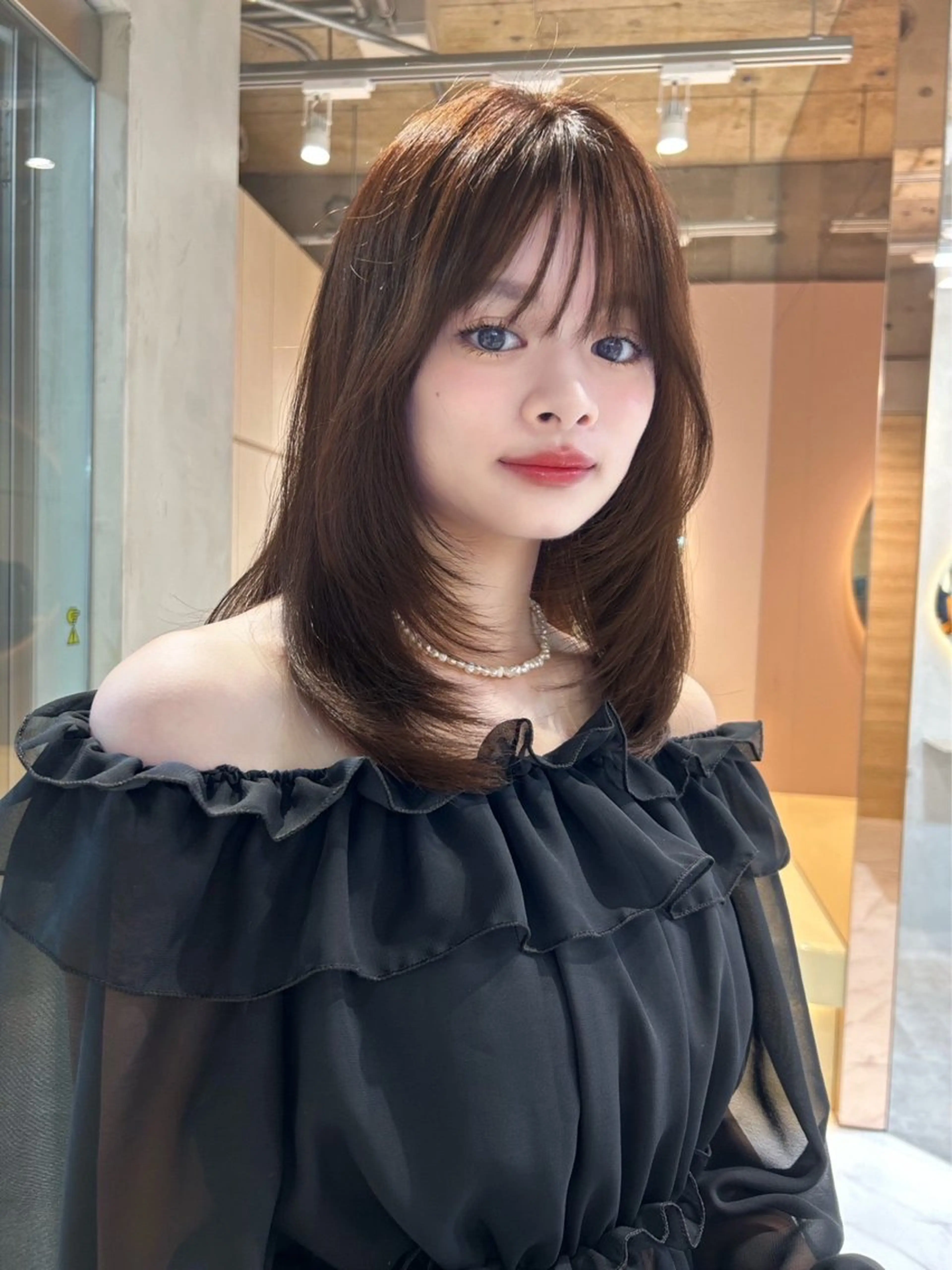 ミディアム くびれヘア 韓国風ヘア レイヤーカット レイヤー縮毛矯正 ささきすずね💗のヘアスタイル